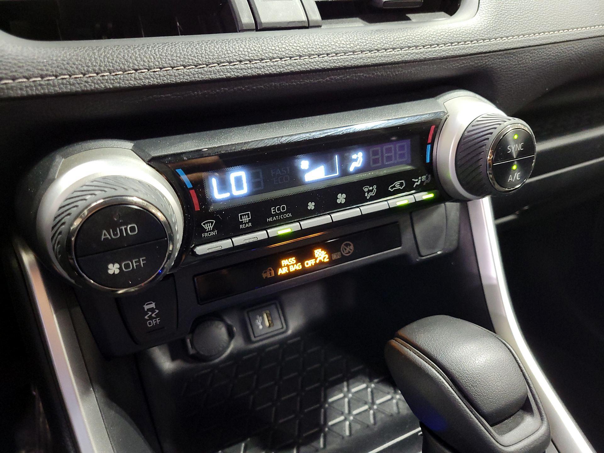 Thumbnail: 2023 Toyota RAV4 - 16