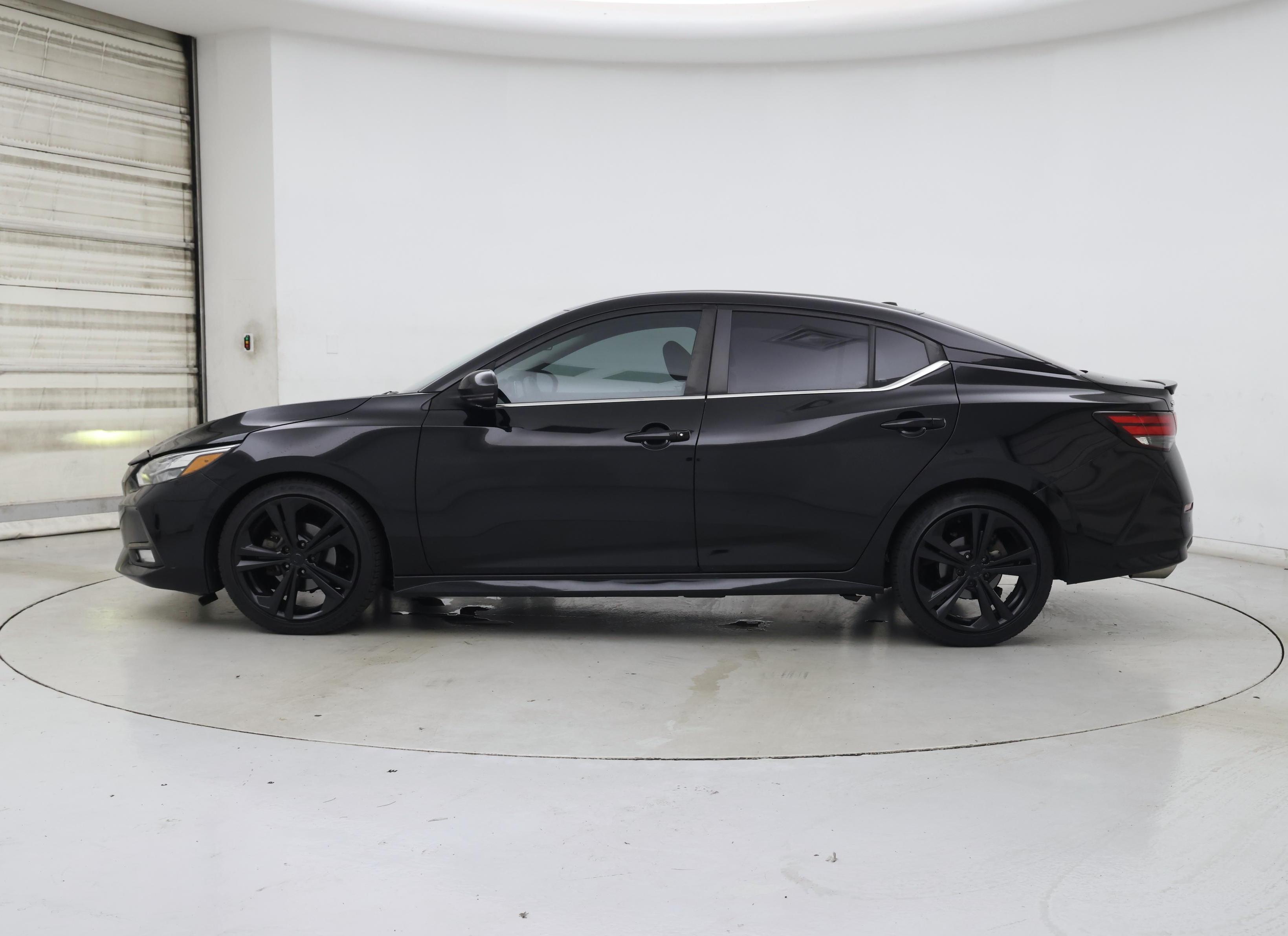 Thumbnail: 2020 Nissan Sentra - 3