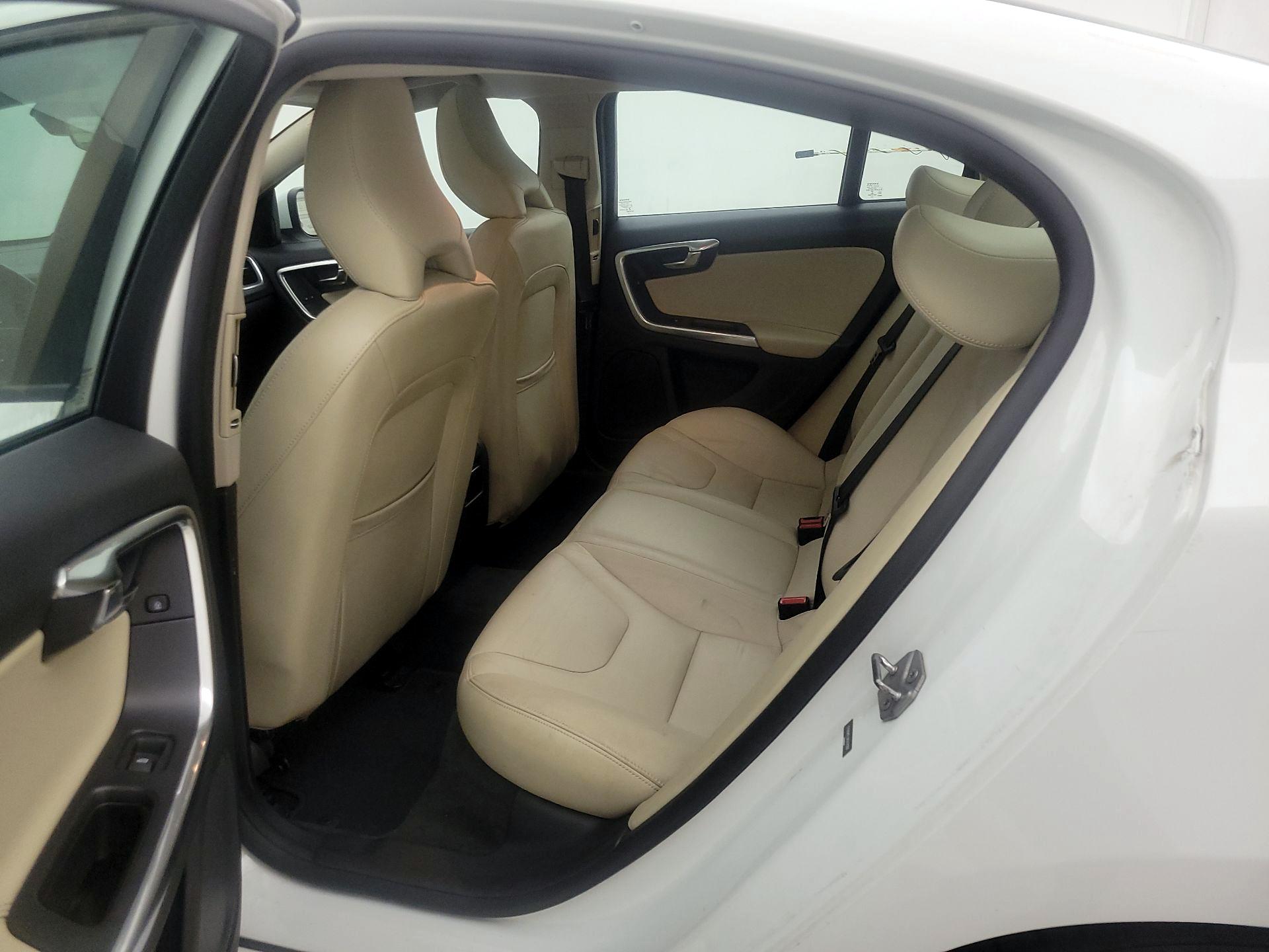 Thumbnail: 2017 Volvo S60 - 19