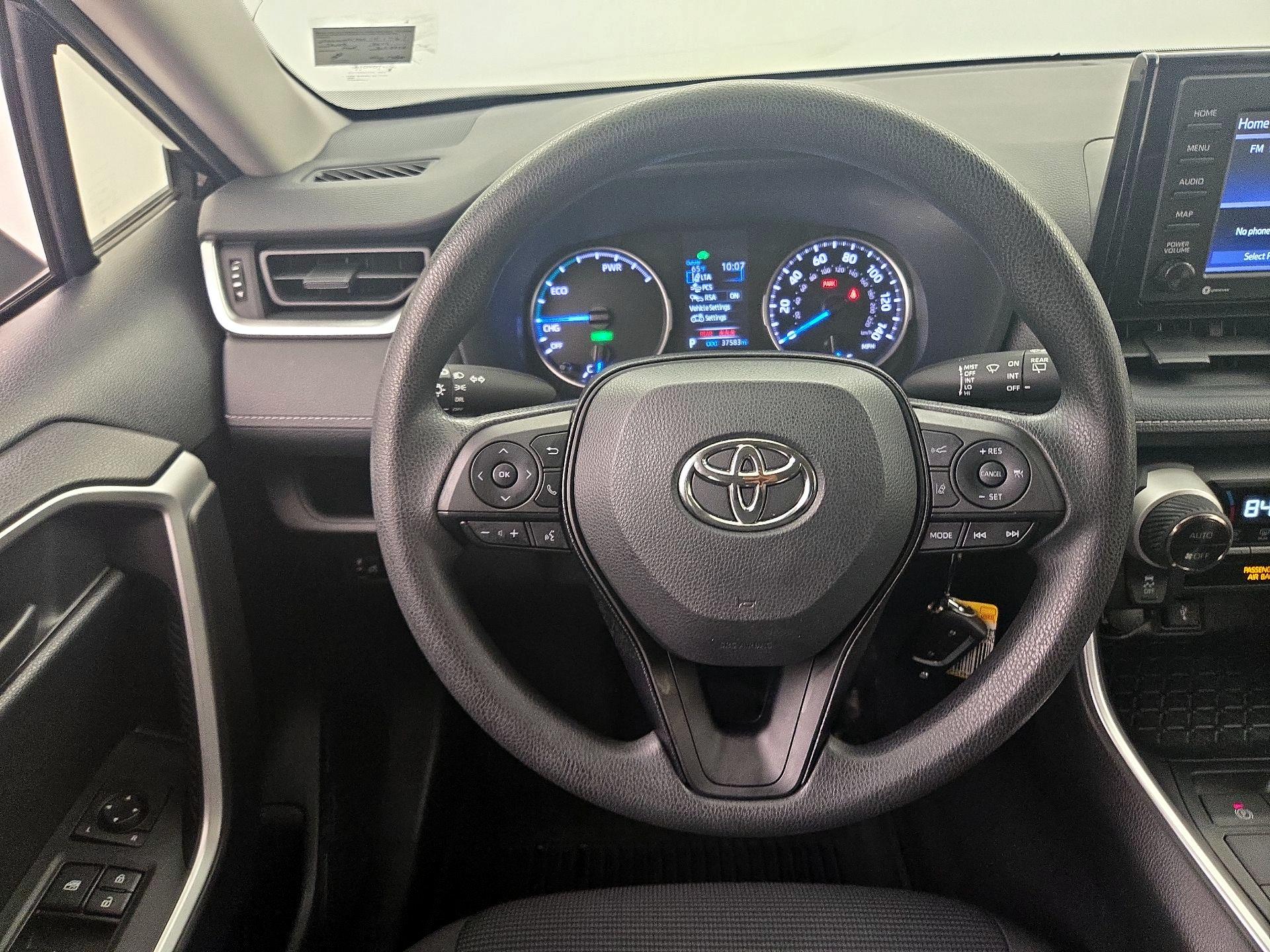 Thumbnail: 2022 Toyota RAV4 - 10