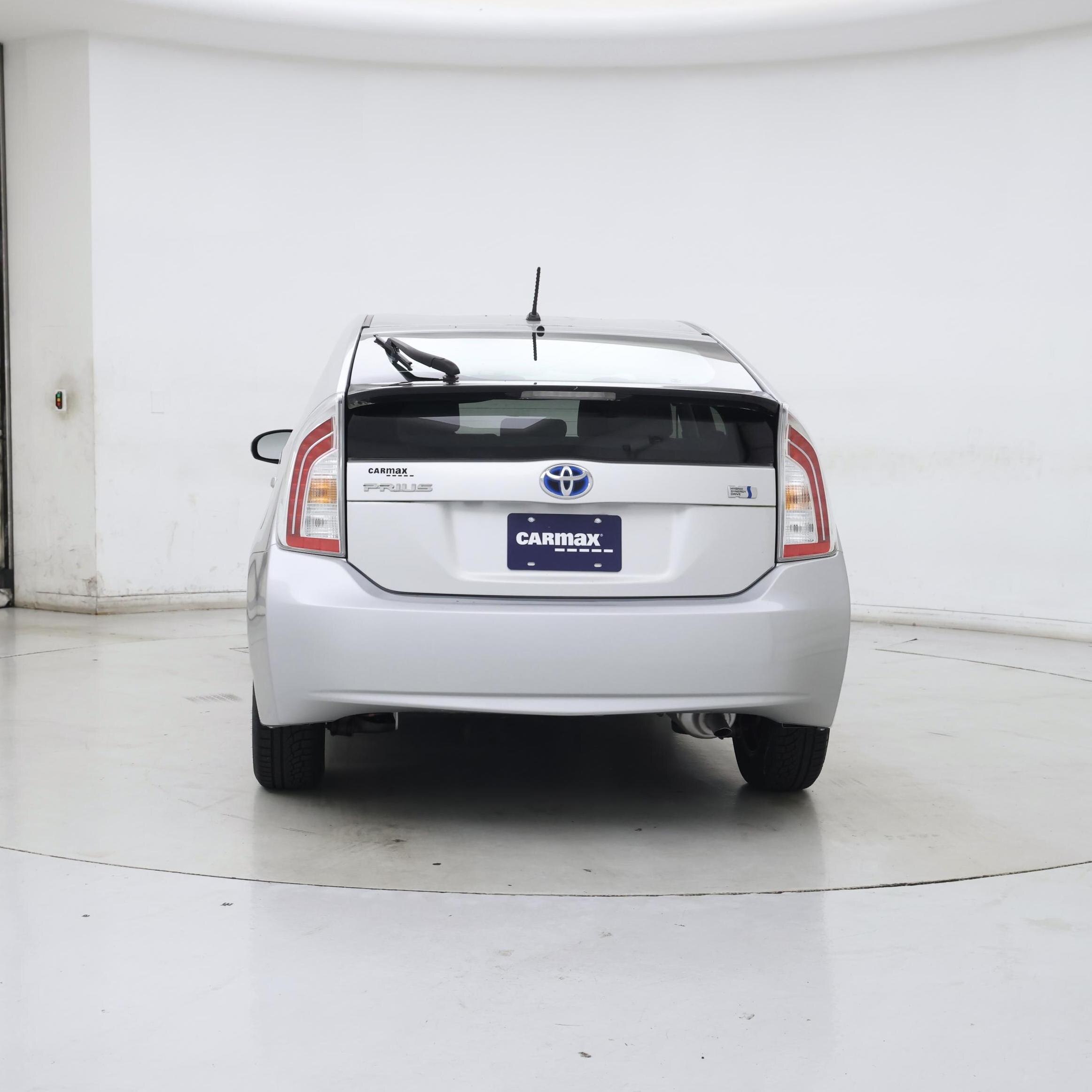 Thumbnail: 2015 Toyota Prius - 6