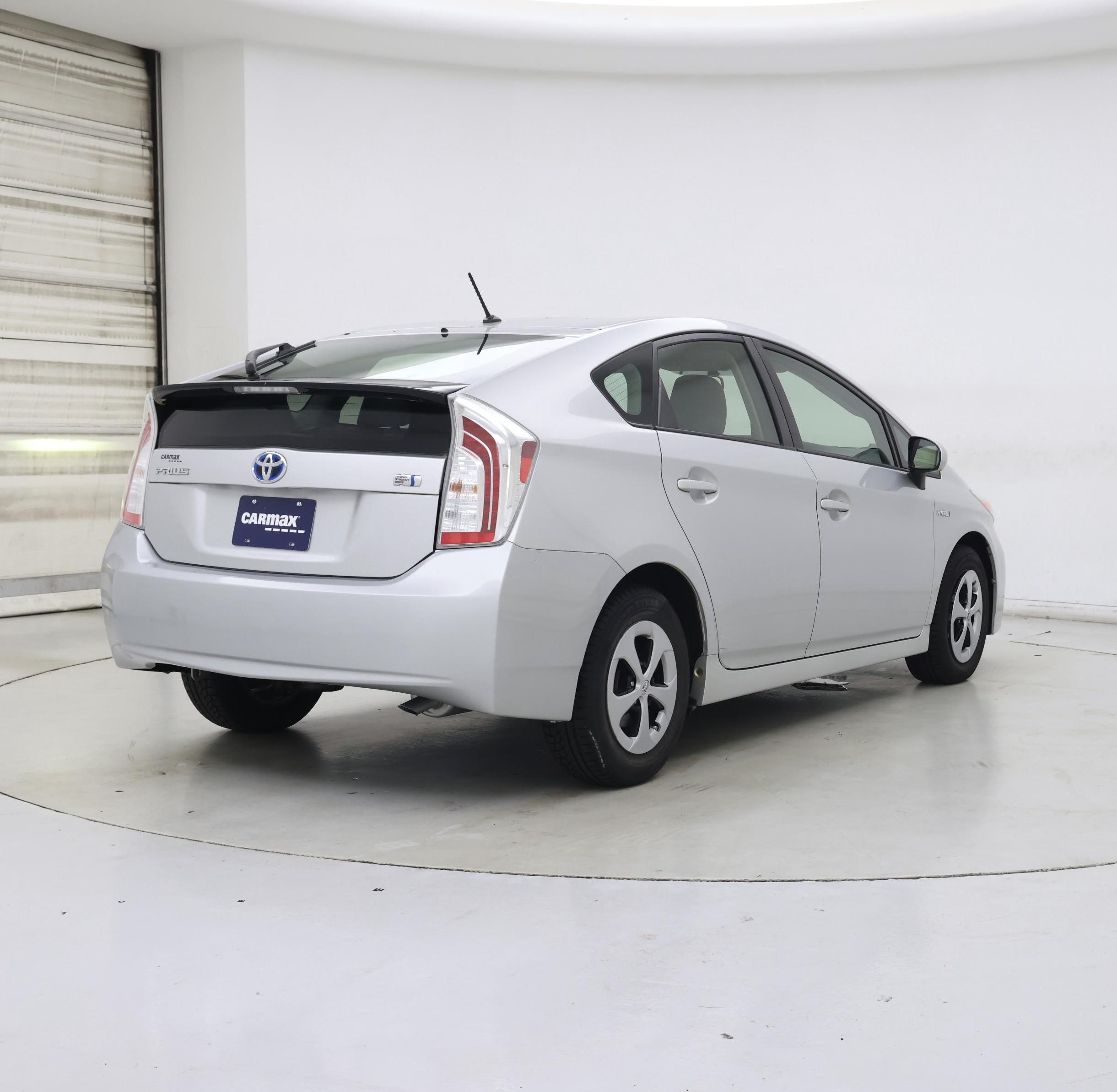 Thumbnail: 2015 Toyota Prius - 8