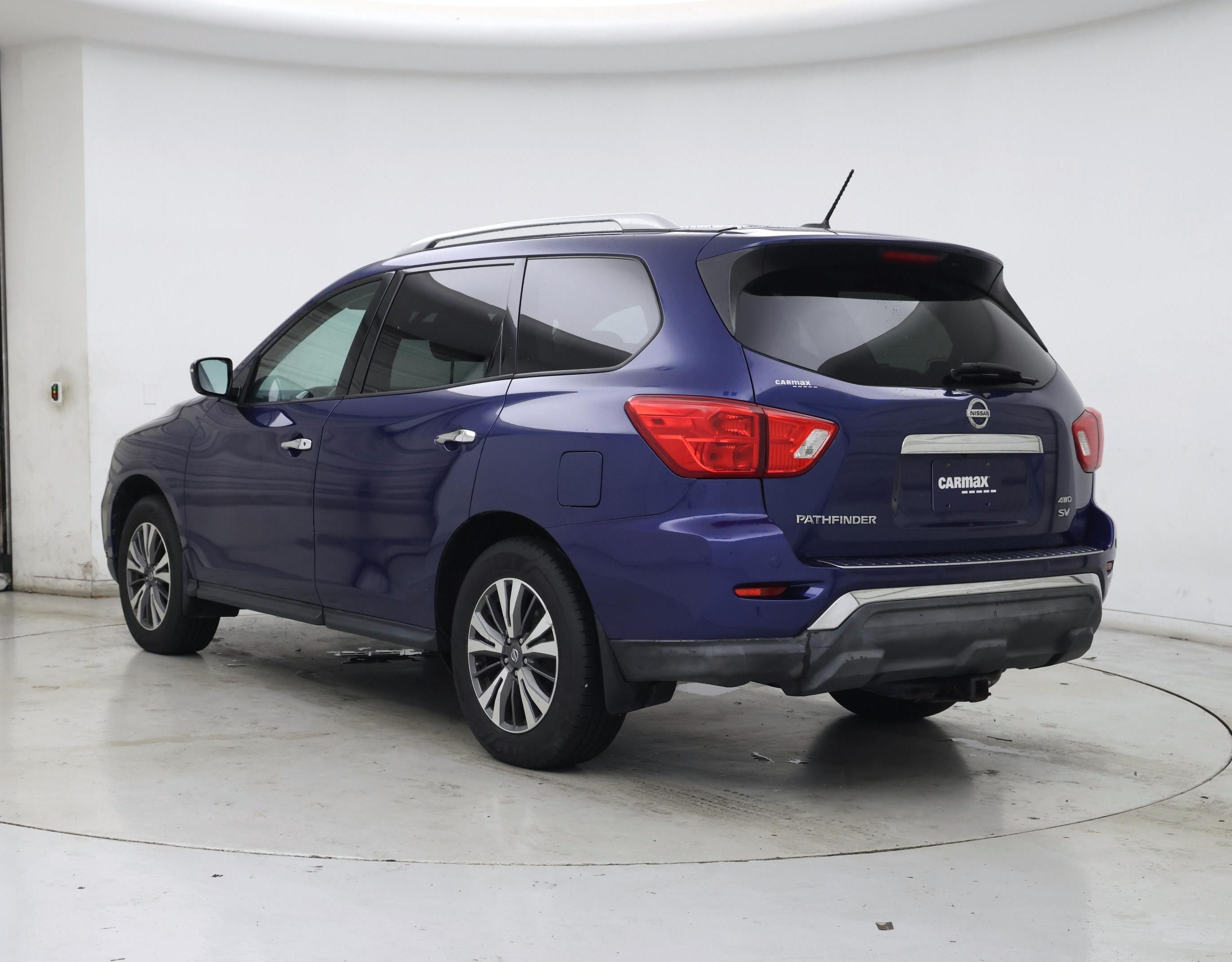 Thumbnail: 2017 Nissan Pathfinder - 2