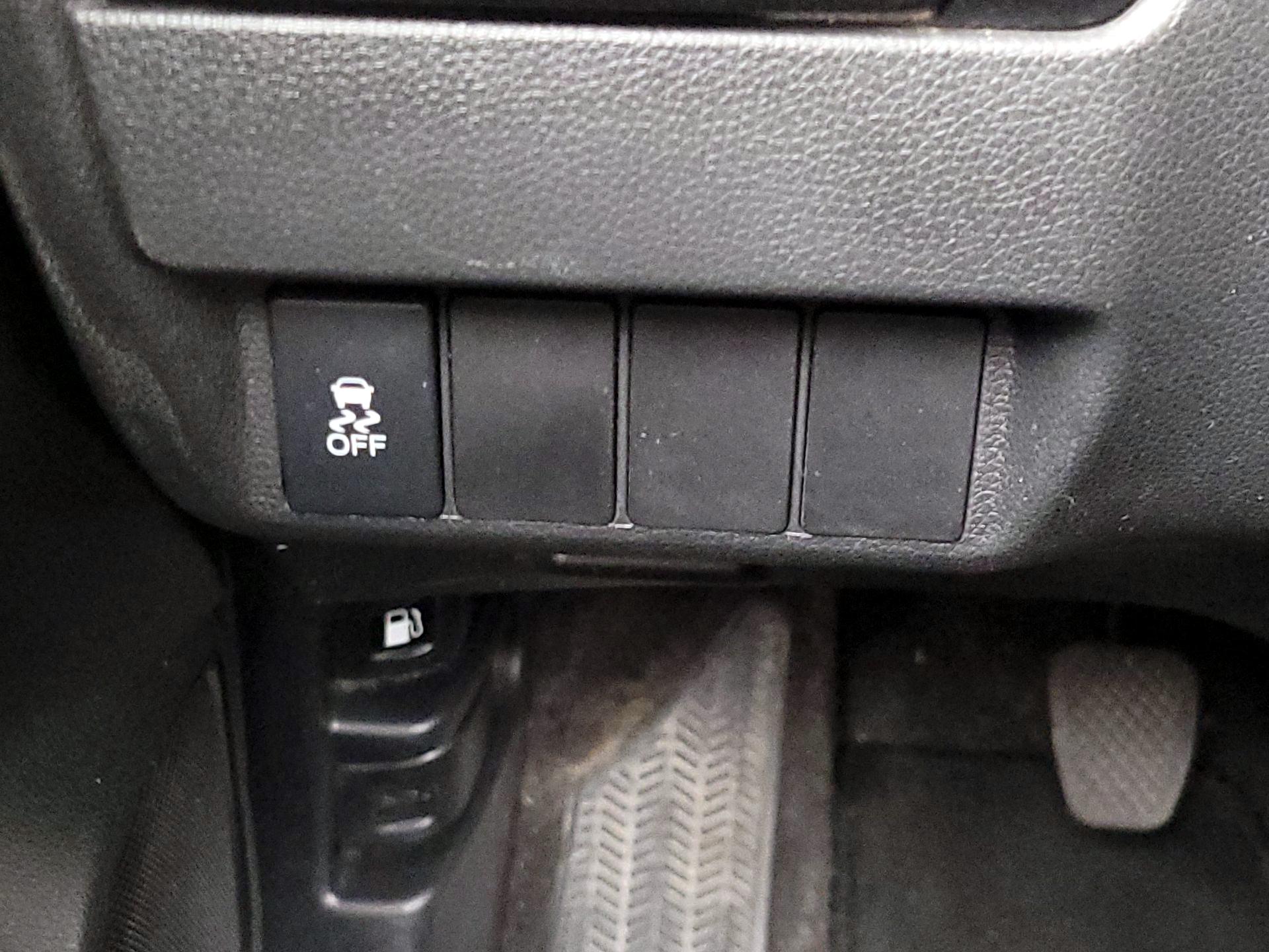 Thumbnail: 2015 Honda Fit - 13