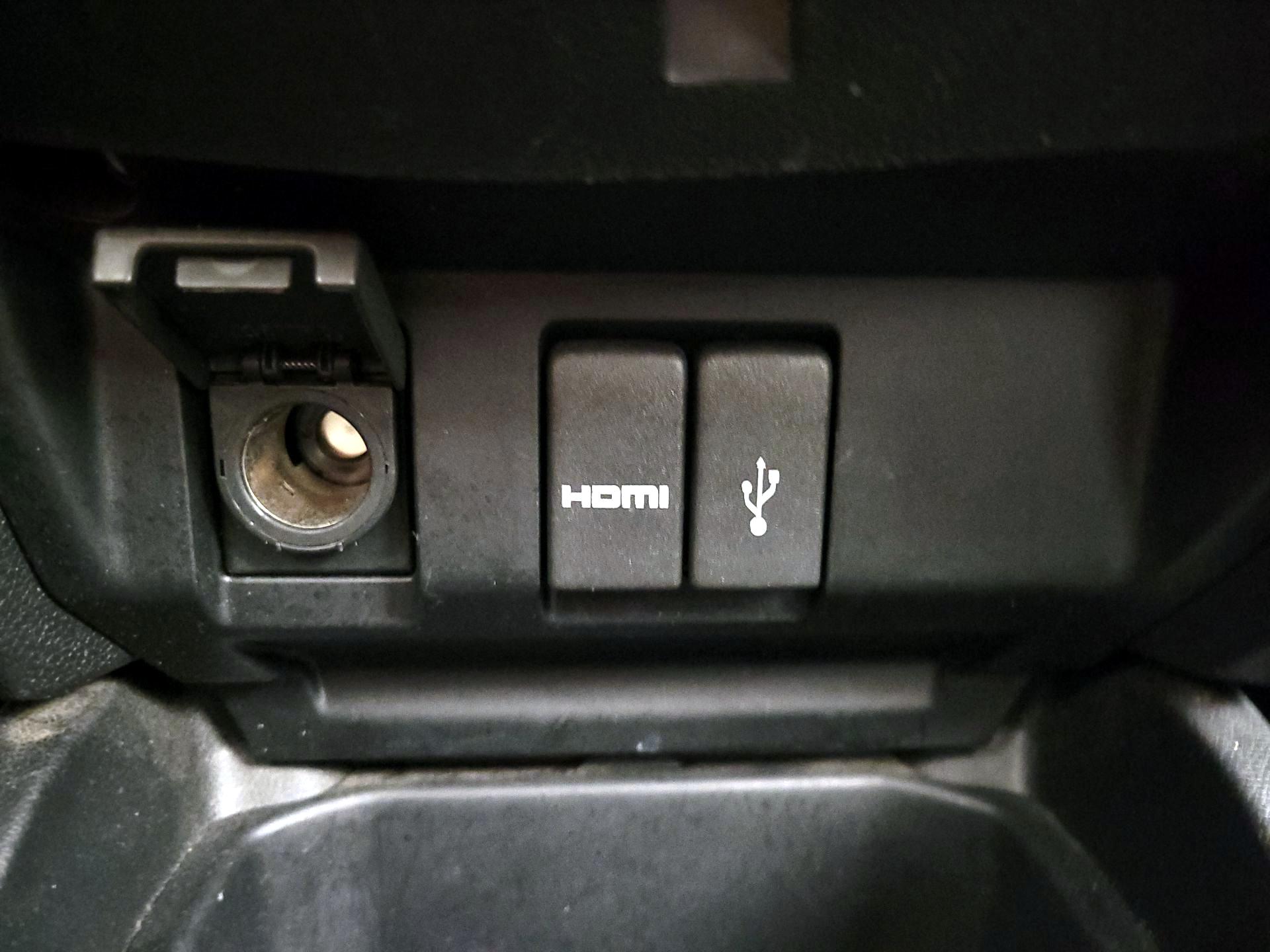 Thumbnail: 2015 Honda Fit - 18