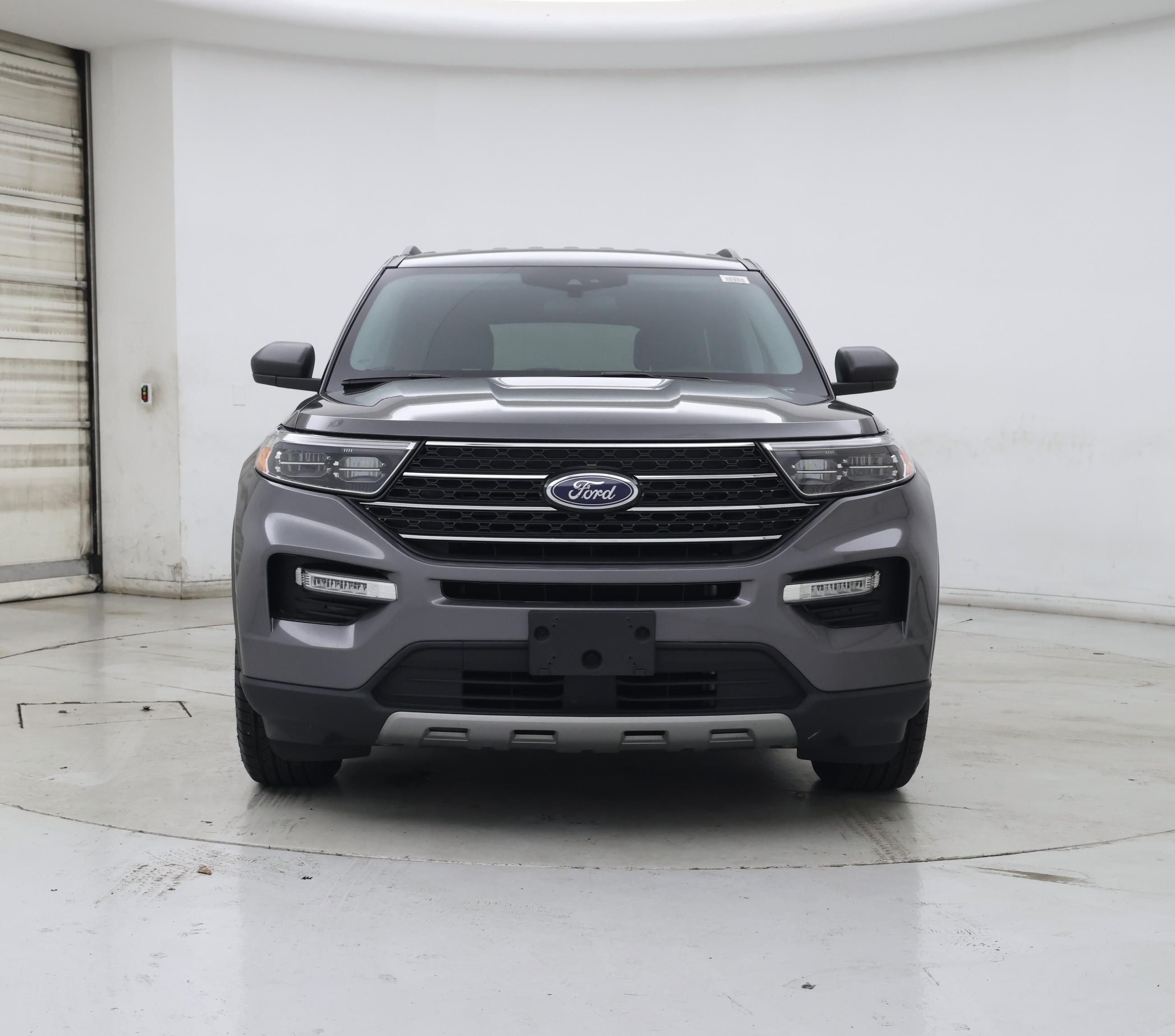 Thumbnail: 2023 Ford Explorer - 5