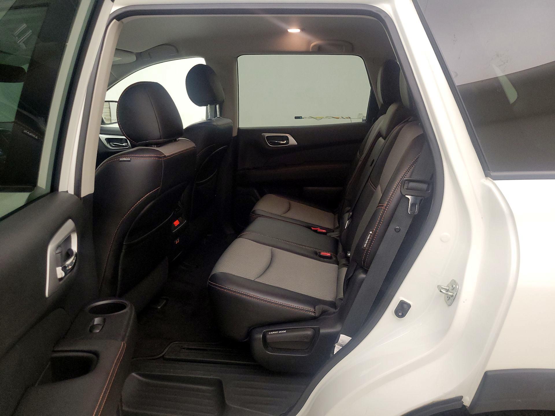 Thumbnail: 2020 Nissan Pathfinder - 19