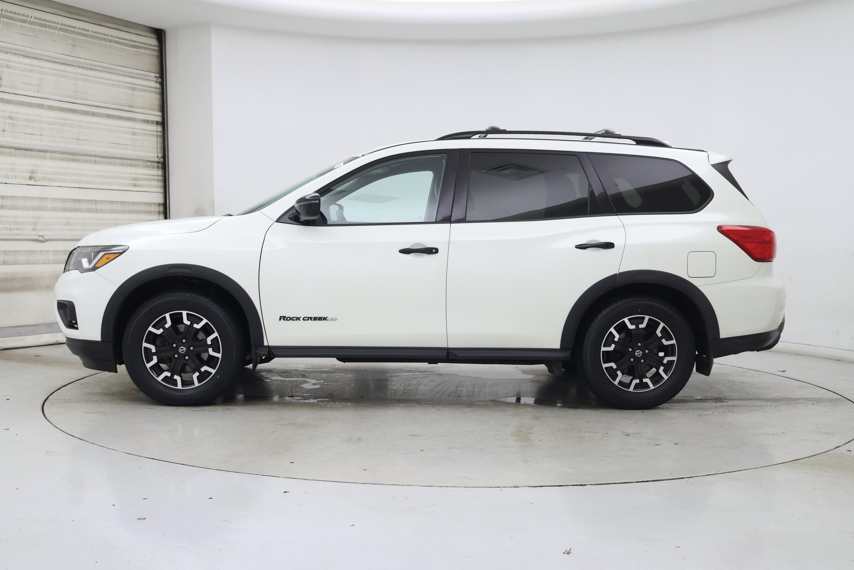 Thumbnail: 2020 Nissan Pathfinder - 3