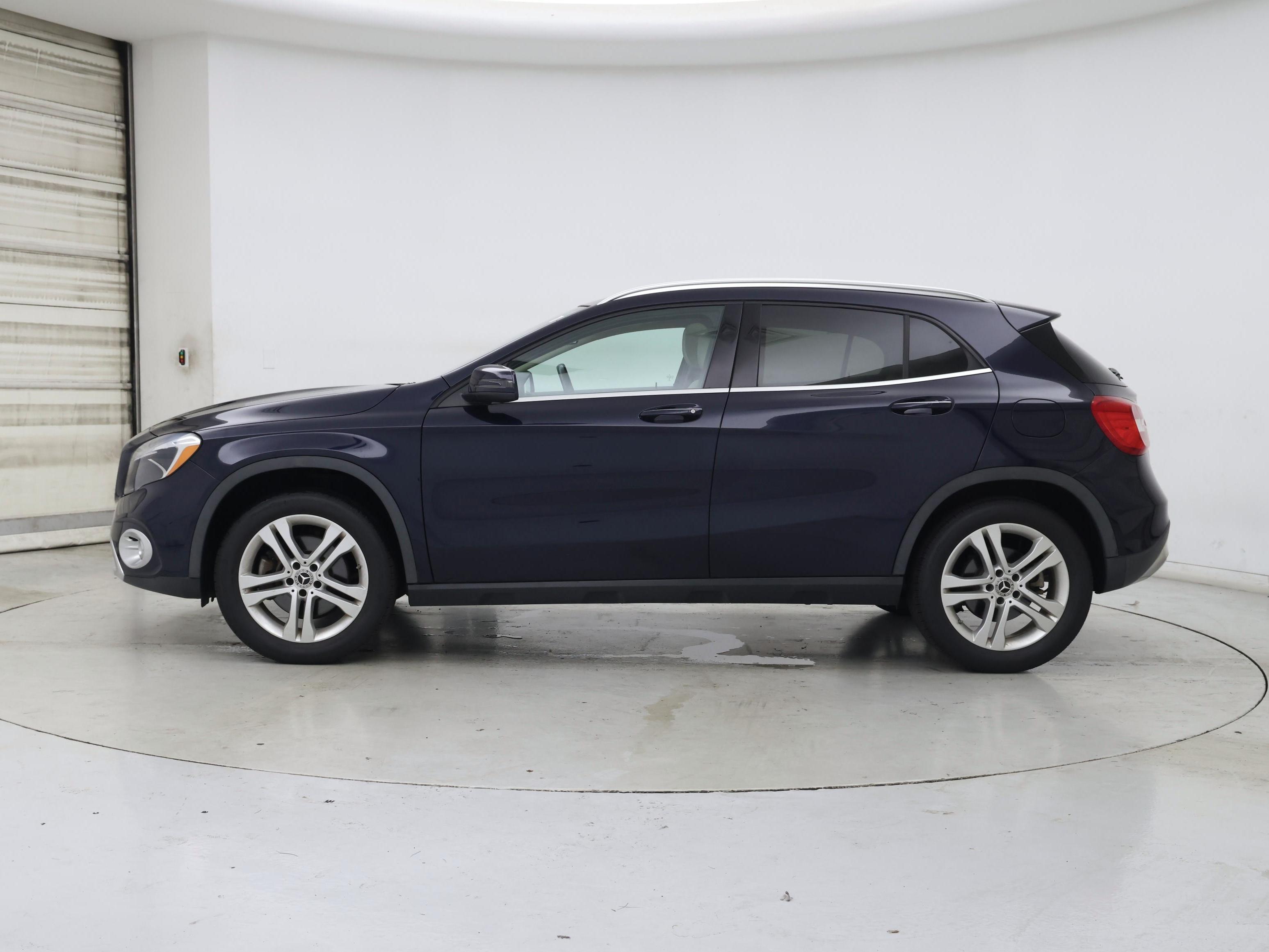Thumbnail: 2019 Mercedes-Benz GLA - 3