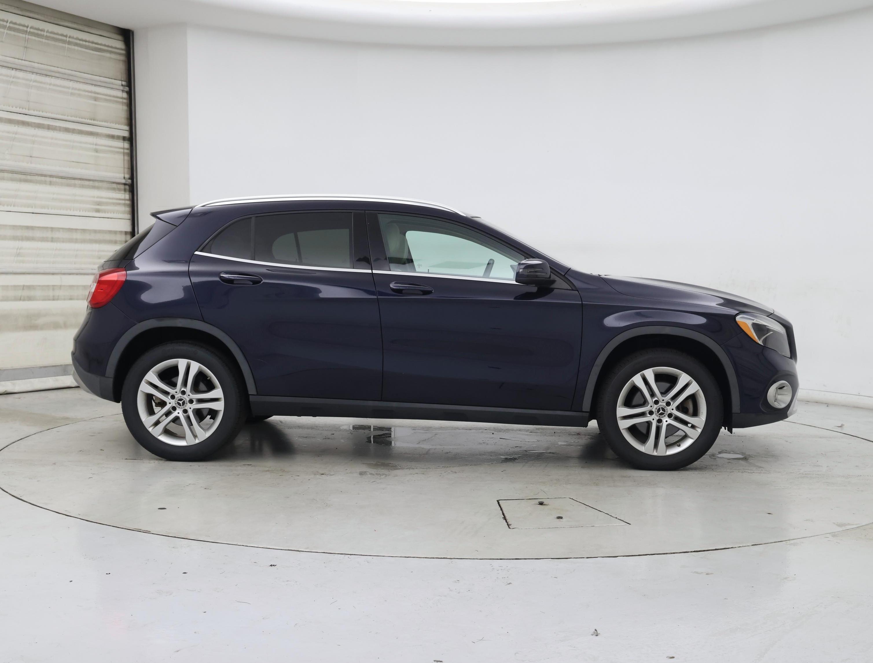 Thumbnail: 2019 Mercedes-Benz GLA - 7