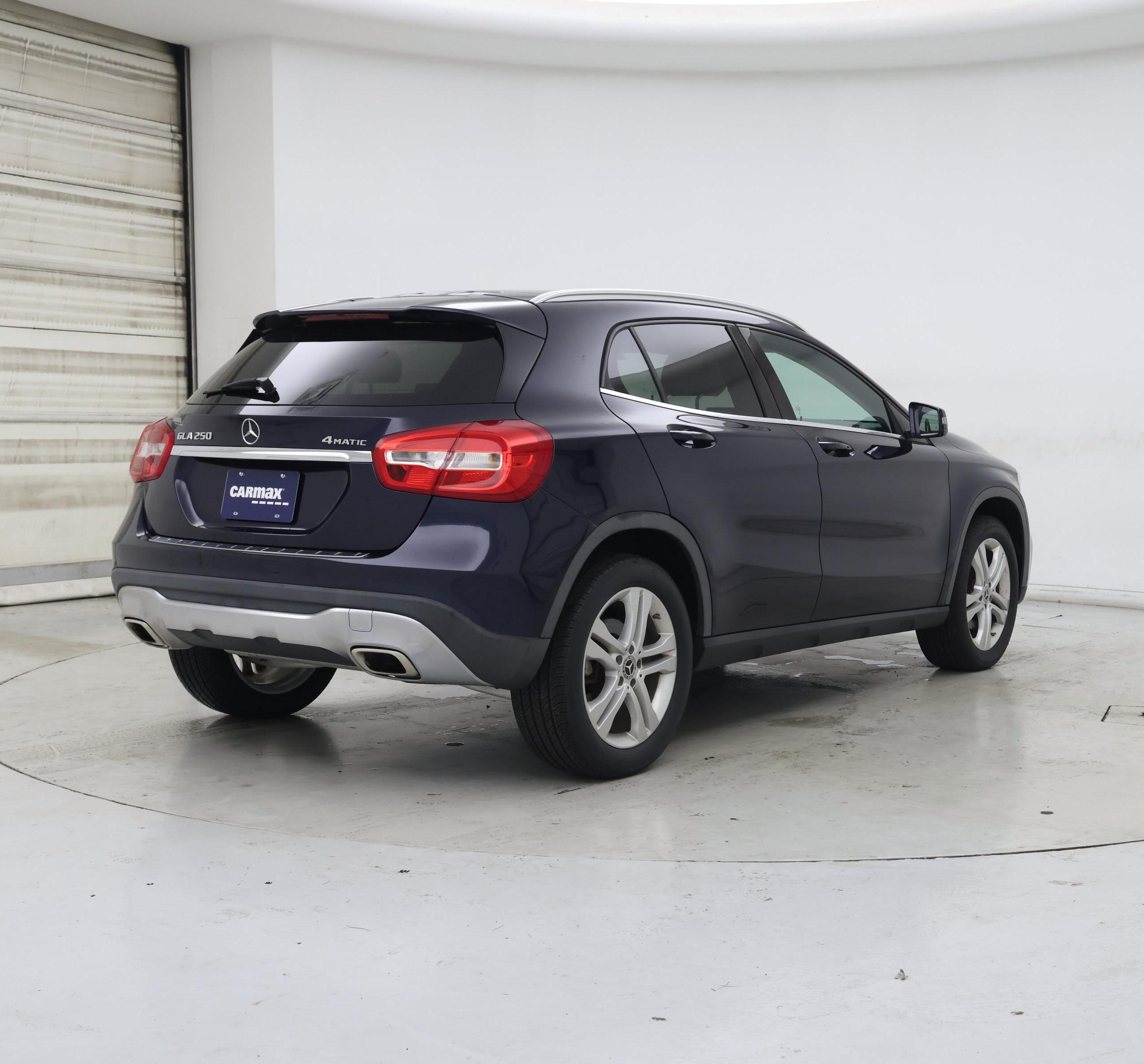 Thumbnail: 2019 Mercedes-Benz GLA - 8