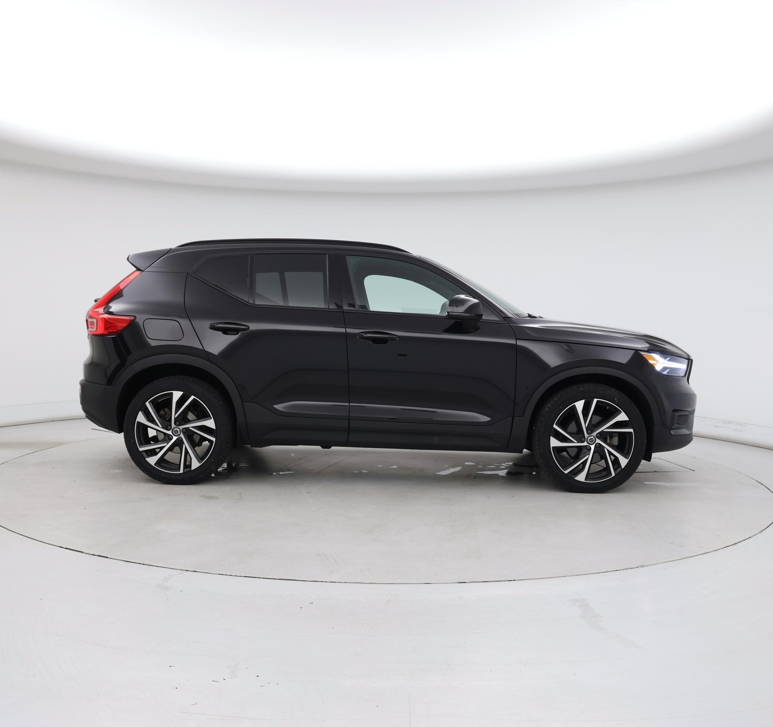 Thumbnail: 2021 Volvo XC40 - 7