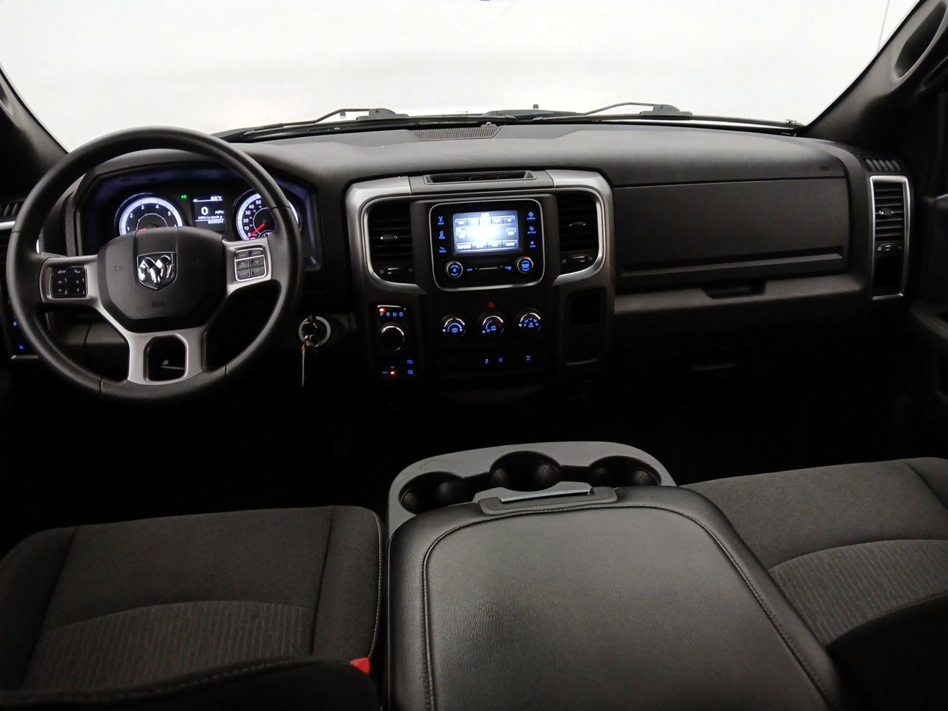 Thumbnail: 2021 RAM 1500 Classic - 9