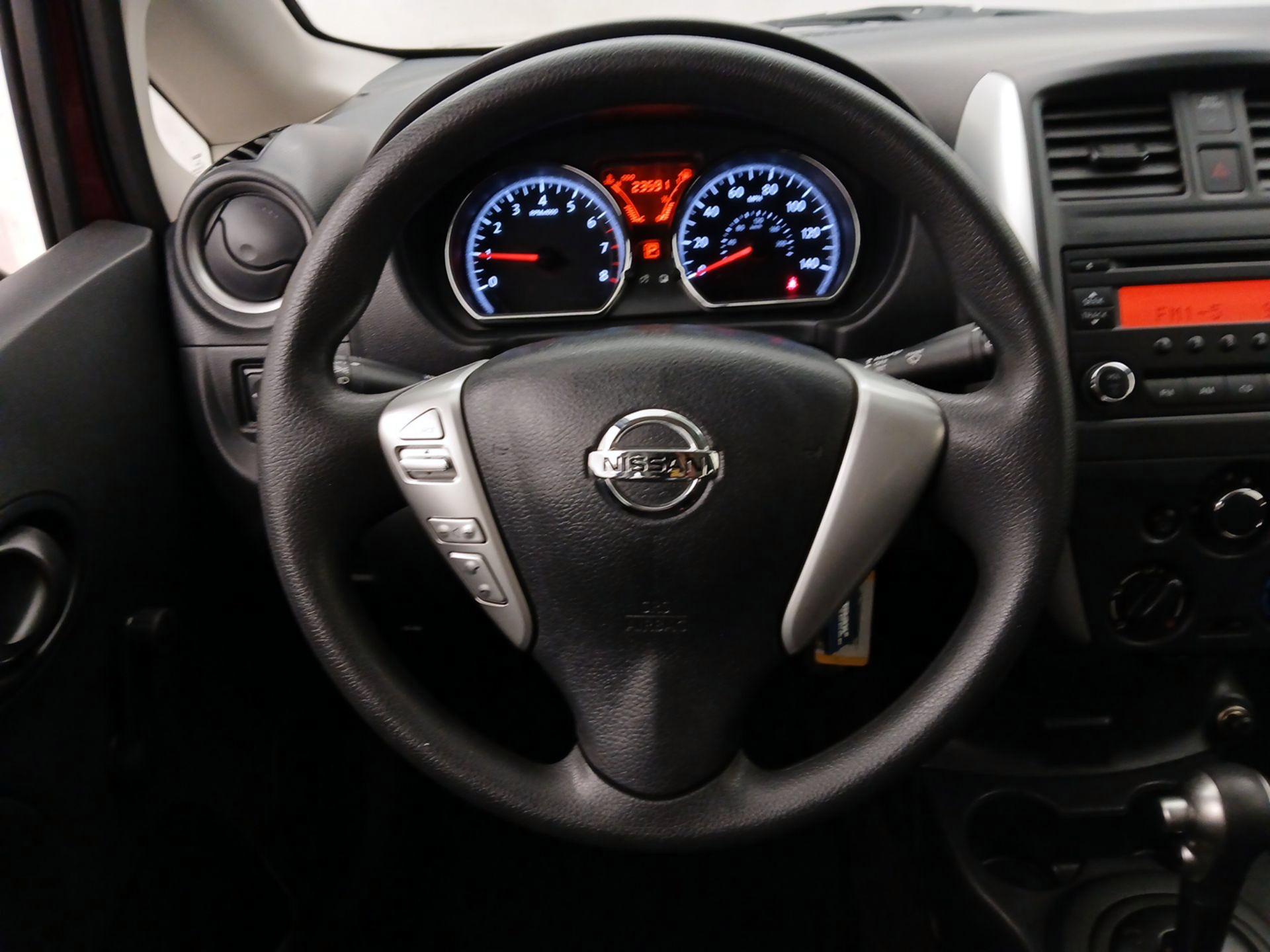 Thumbnail: 2017 Nissan Versa Note - 10