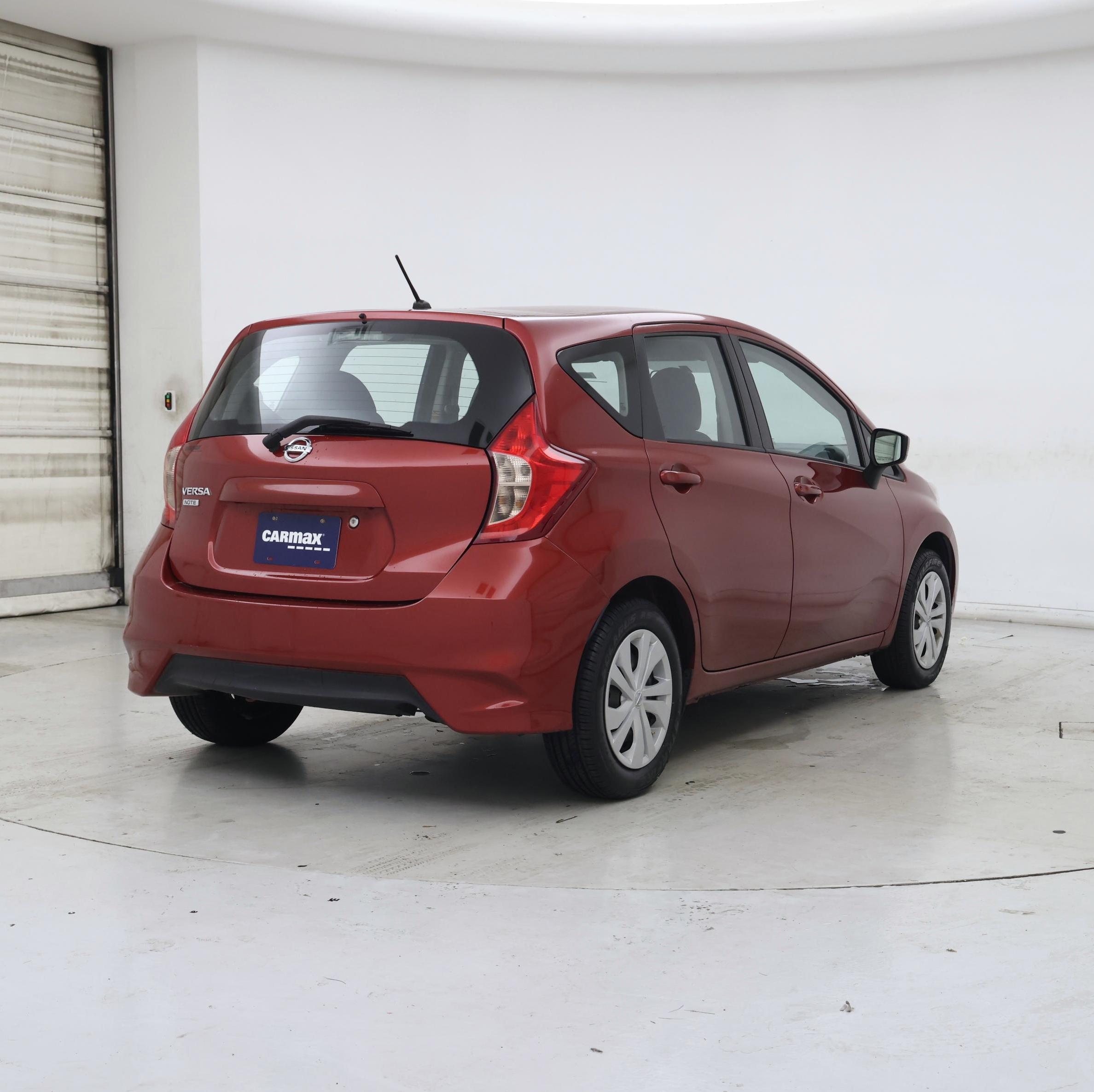 Thumbnail: 2017 Nissan Versa Note - 8