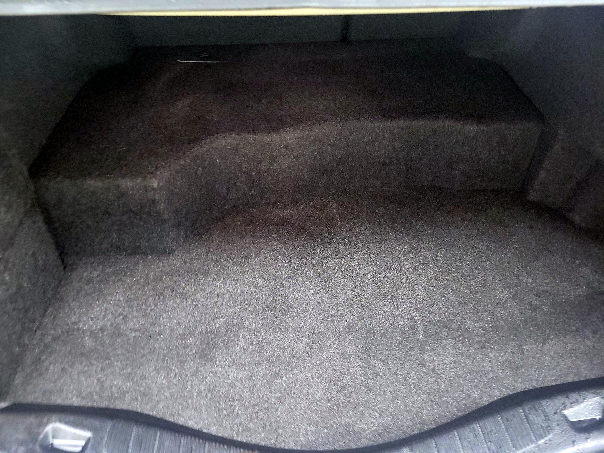 Thumbnail: 2017 Ford Fusion - 18