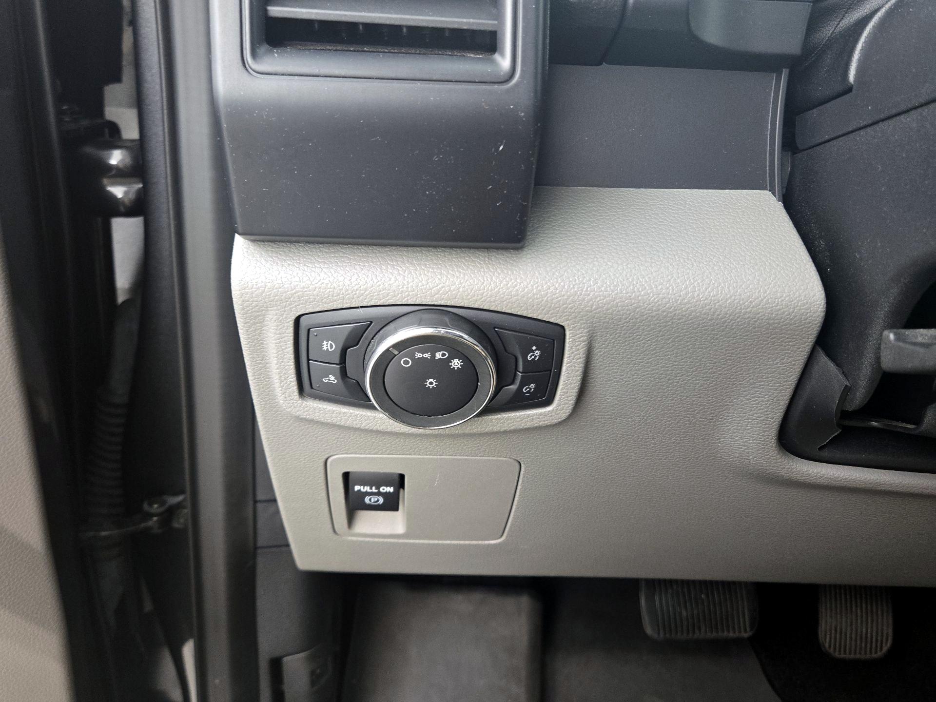Thumbnail: 2020 Ford F-150 - 13