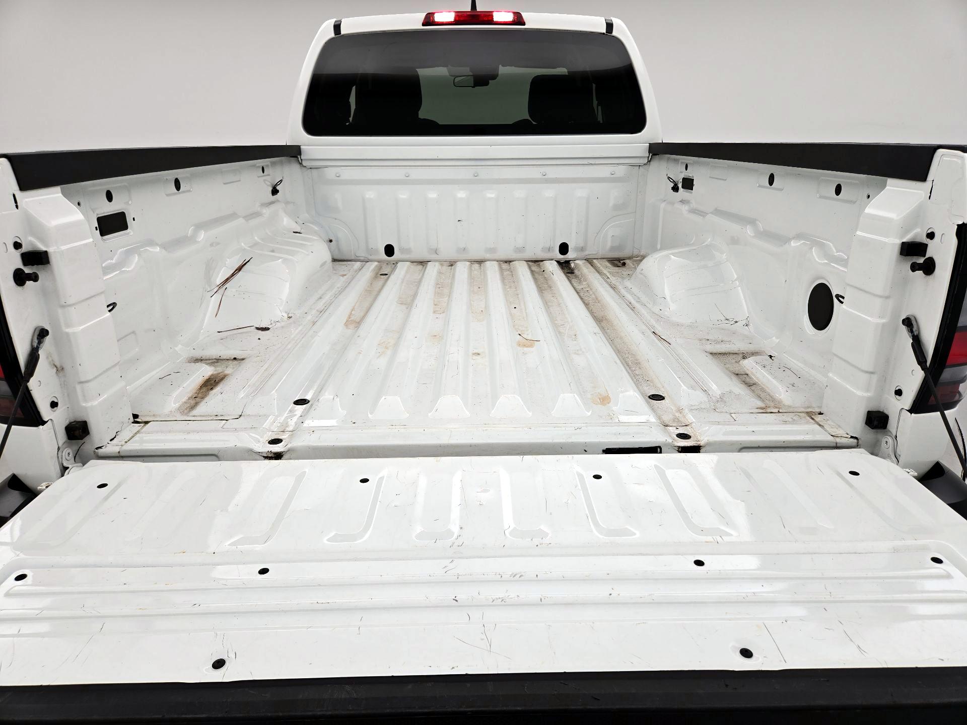 Thumbnail: 2023 Nissan Frontier - 20