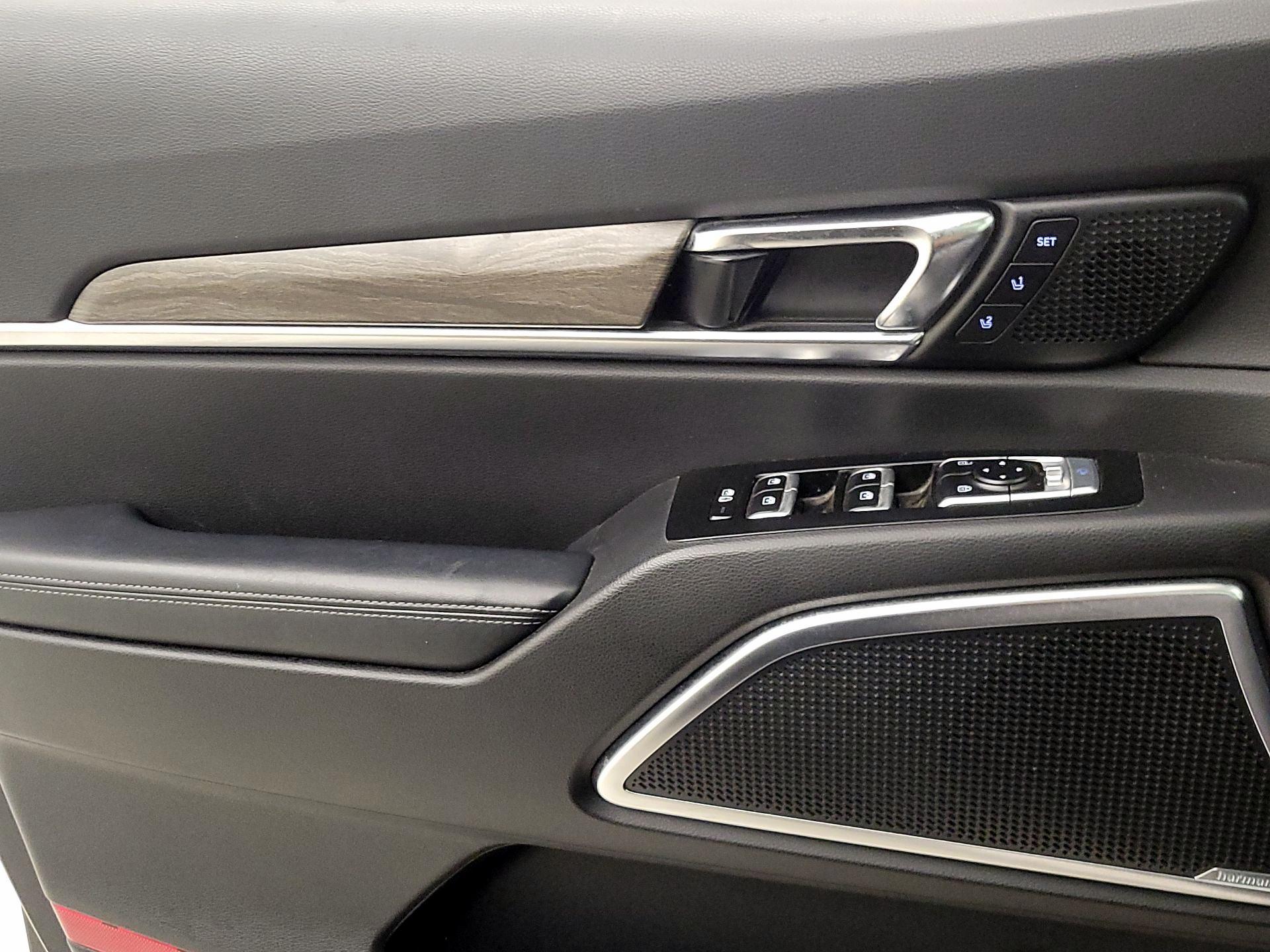 Thumbnail: 2020 Kia Telluride - 12