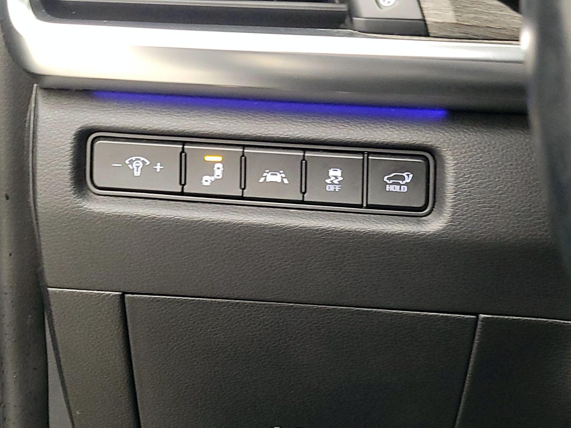 Thumbnail: 2020 Kia Telluride - 13