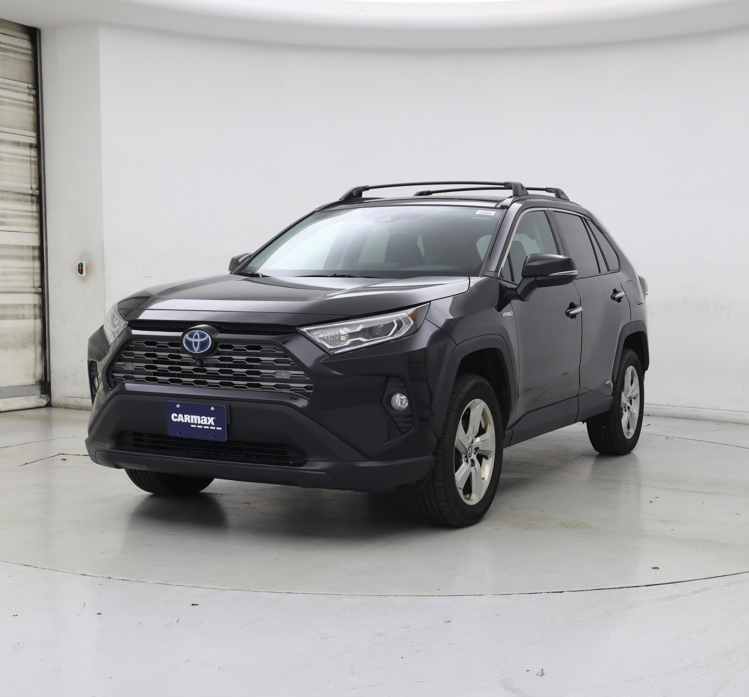 Thumbnail: 2021 Toyota RAV4 - 4