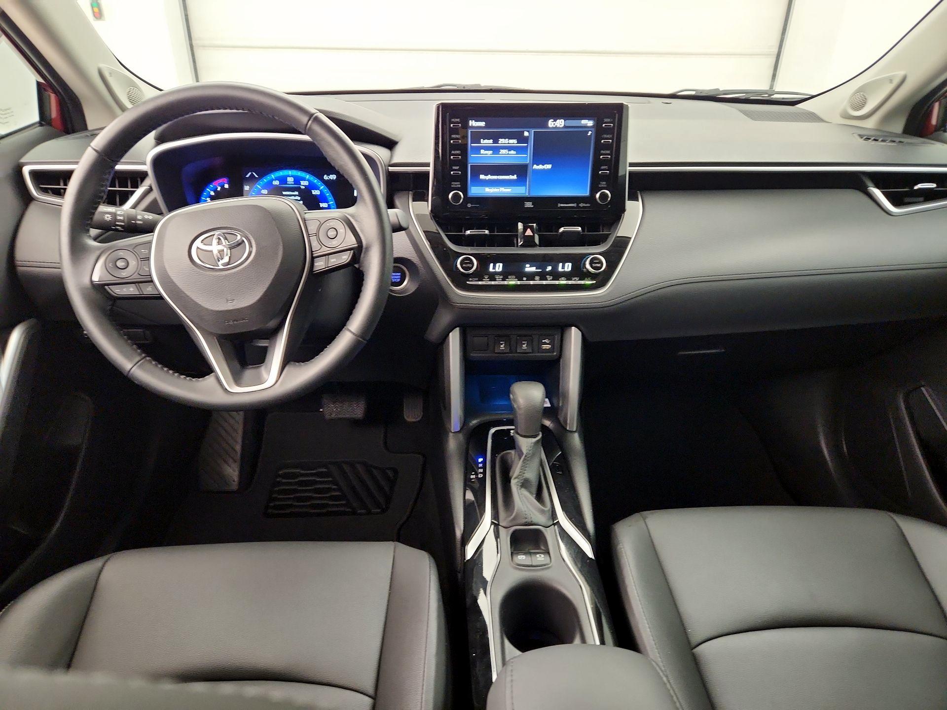 Thumbnail: 2022 Toyota Corolla Cross - 9
