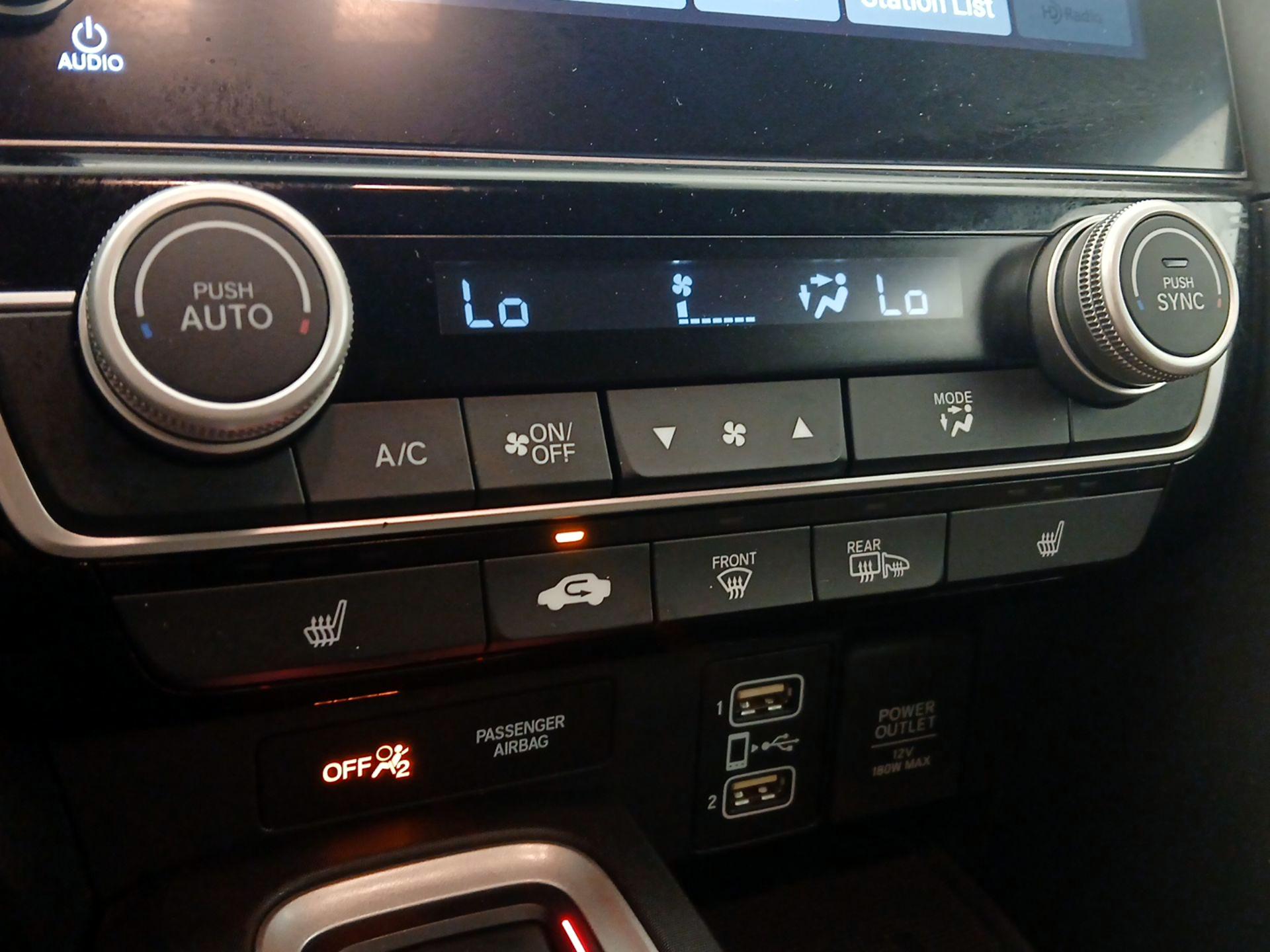 Thumbnail: 2019 Honda Insight - 16