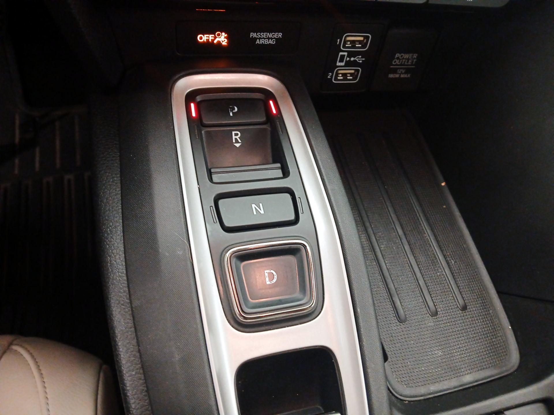Thumbnail: 2019 Honda Insight - 17