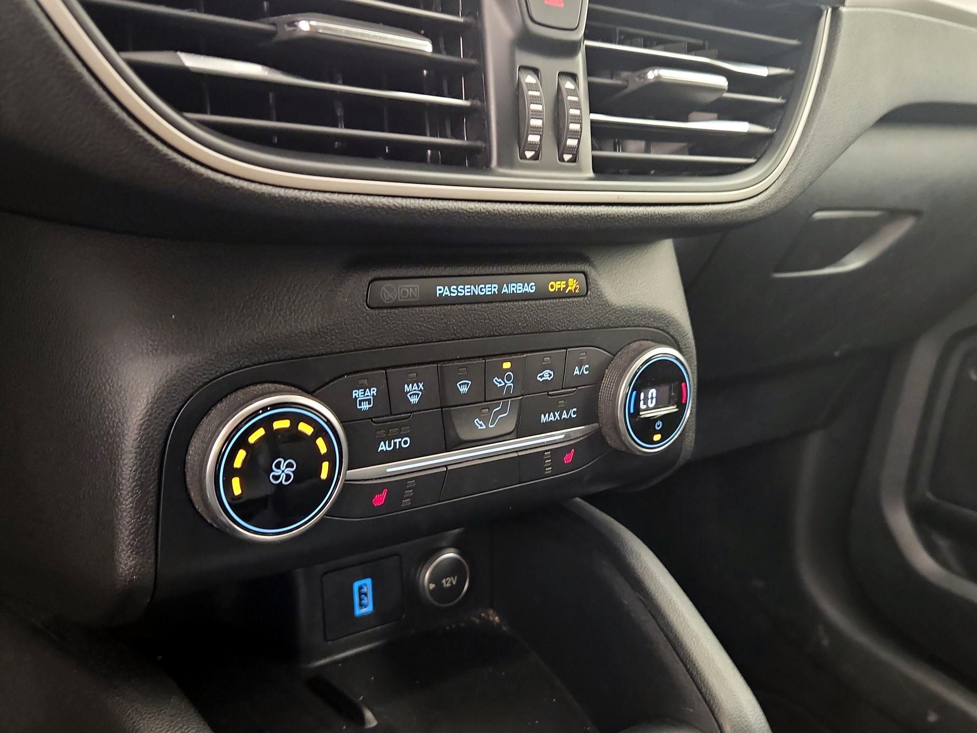 Thumbnail: 2020 Ford Escape - 17