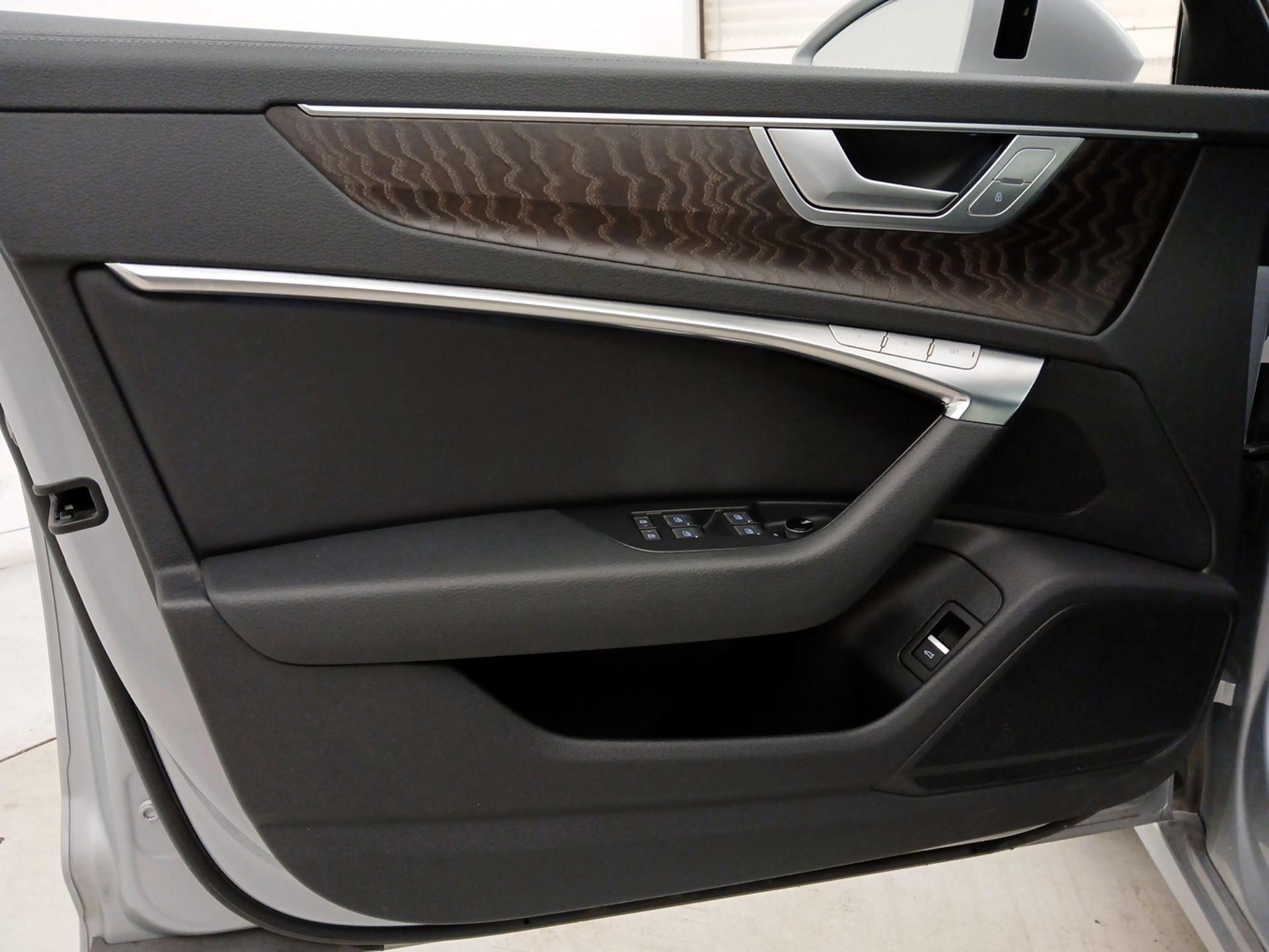 Thumbnail: 2020 Audi A6 - 12