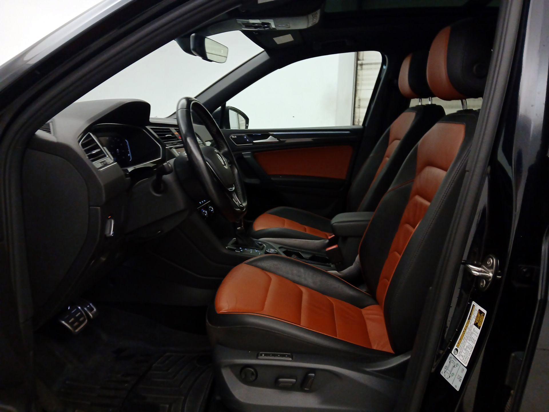 Thumbnail: 2019 Volkswagen Tiguan - 11