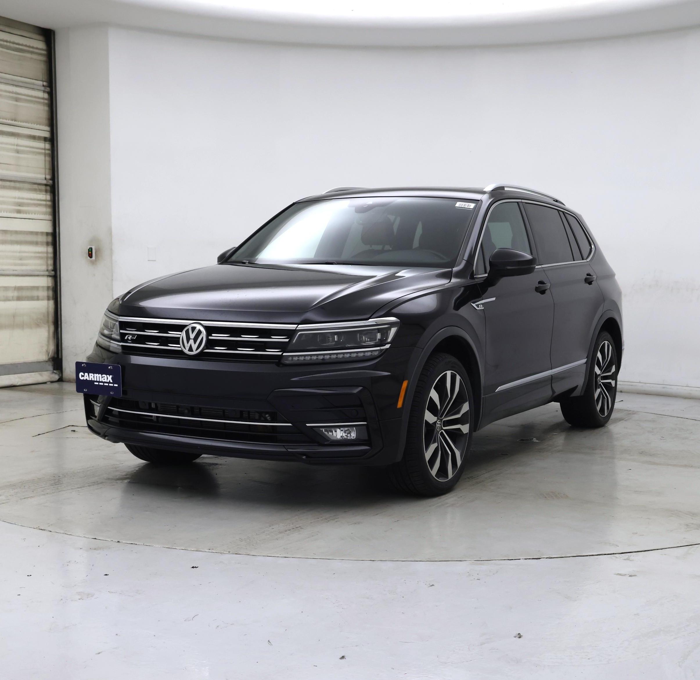 Thumbnail: 2019 Volkswagen Tiguan - 4