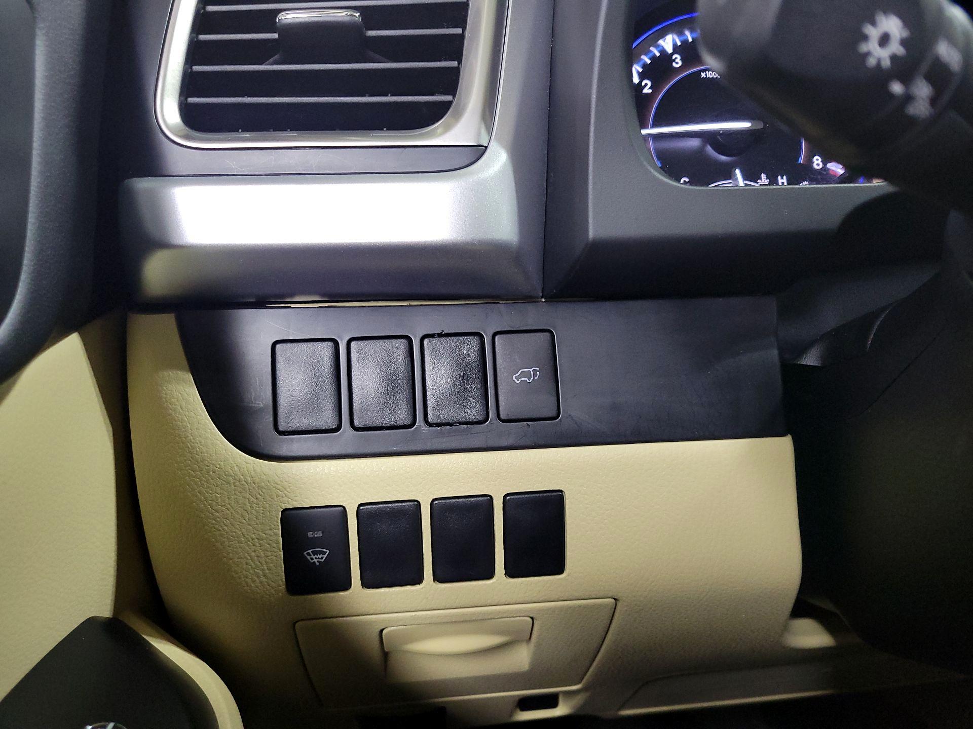 Thumbnail: 2014 Toyota Highlander - 13