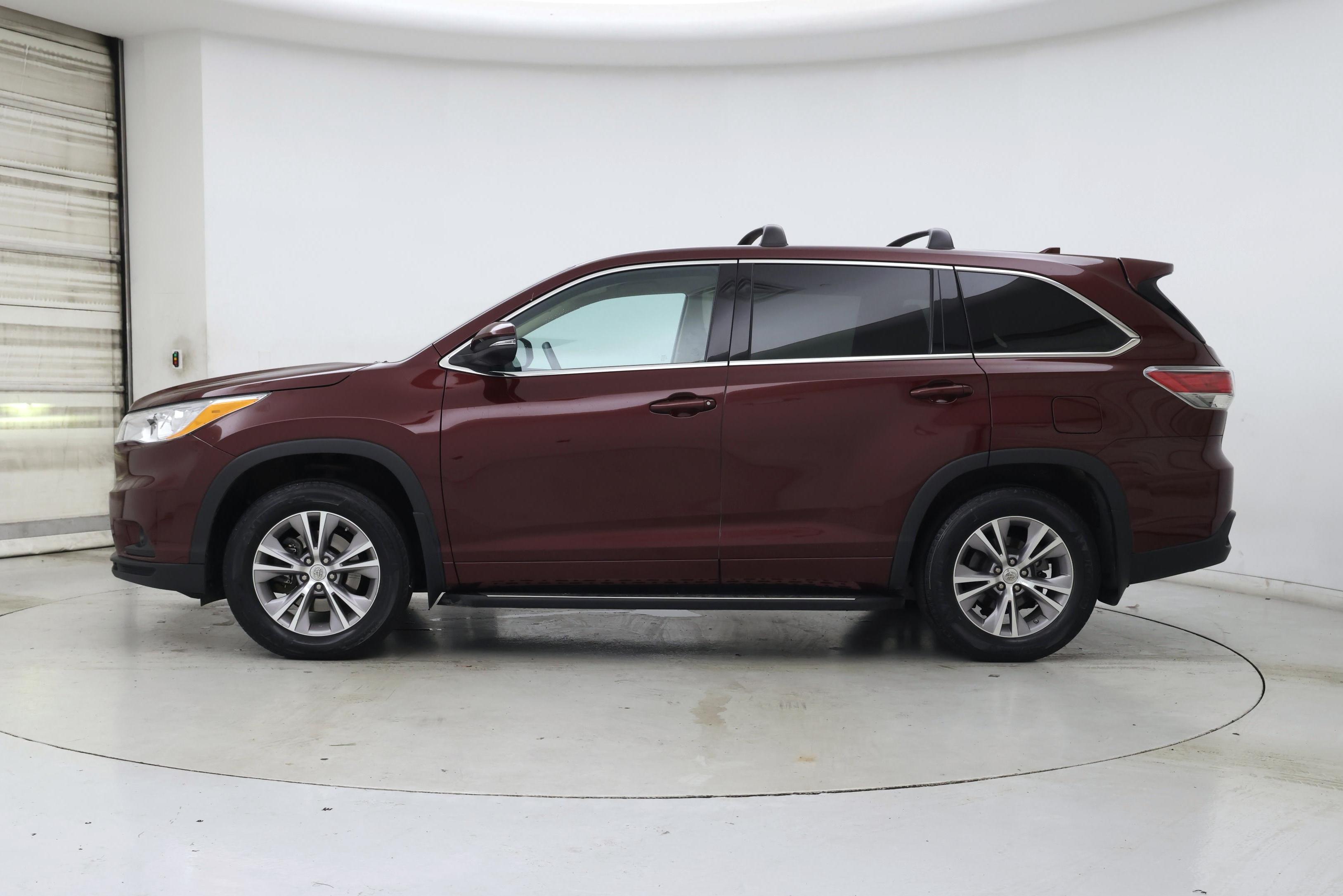 Thumbnail: 2014 Toyota Highlander - 3