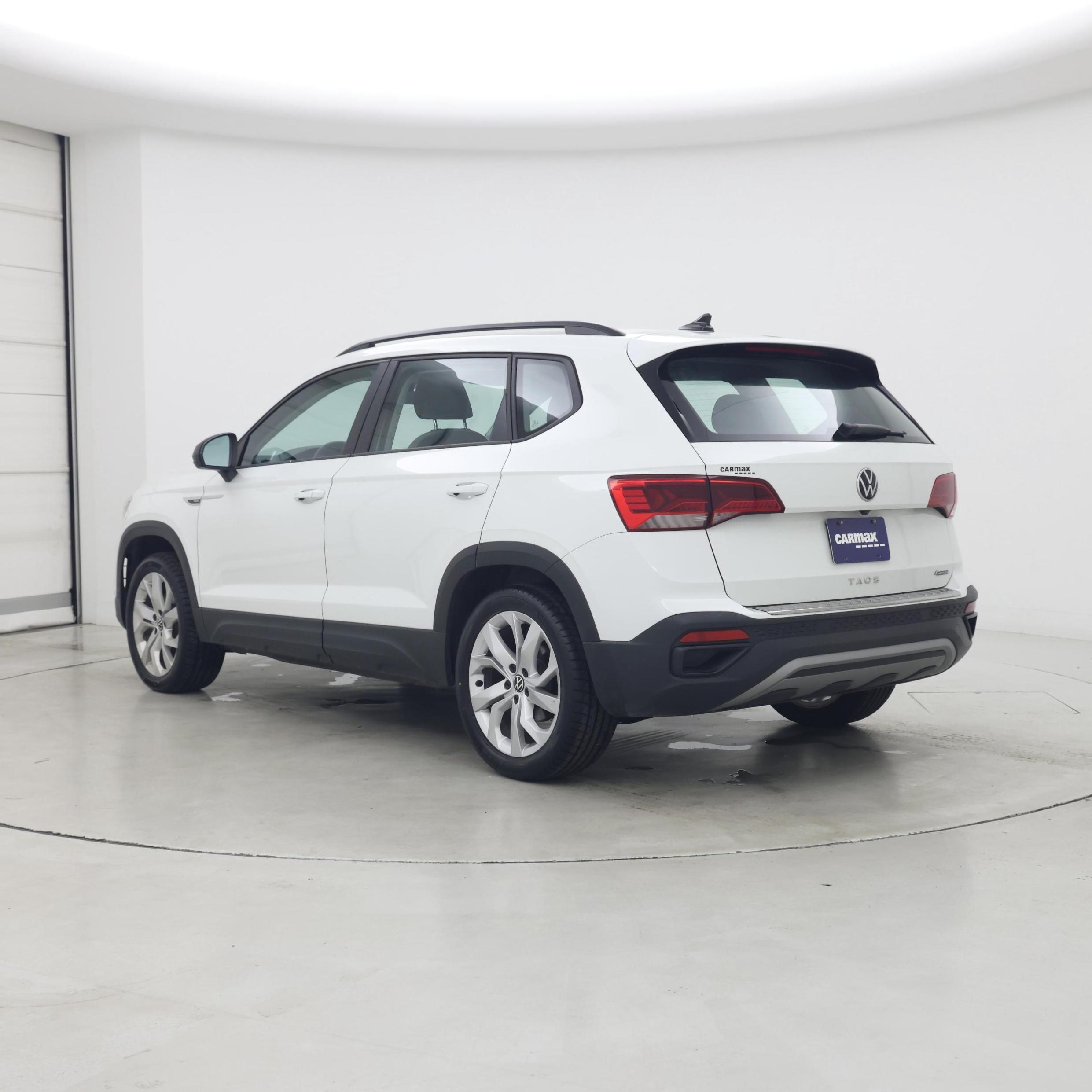 Thumbnail: 2023 Volkswagen Taos - 2