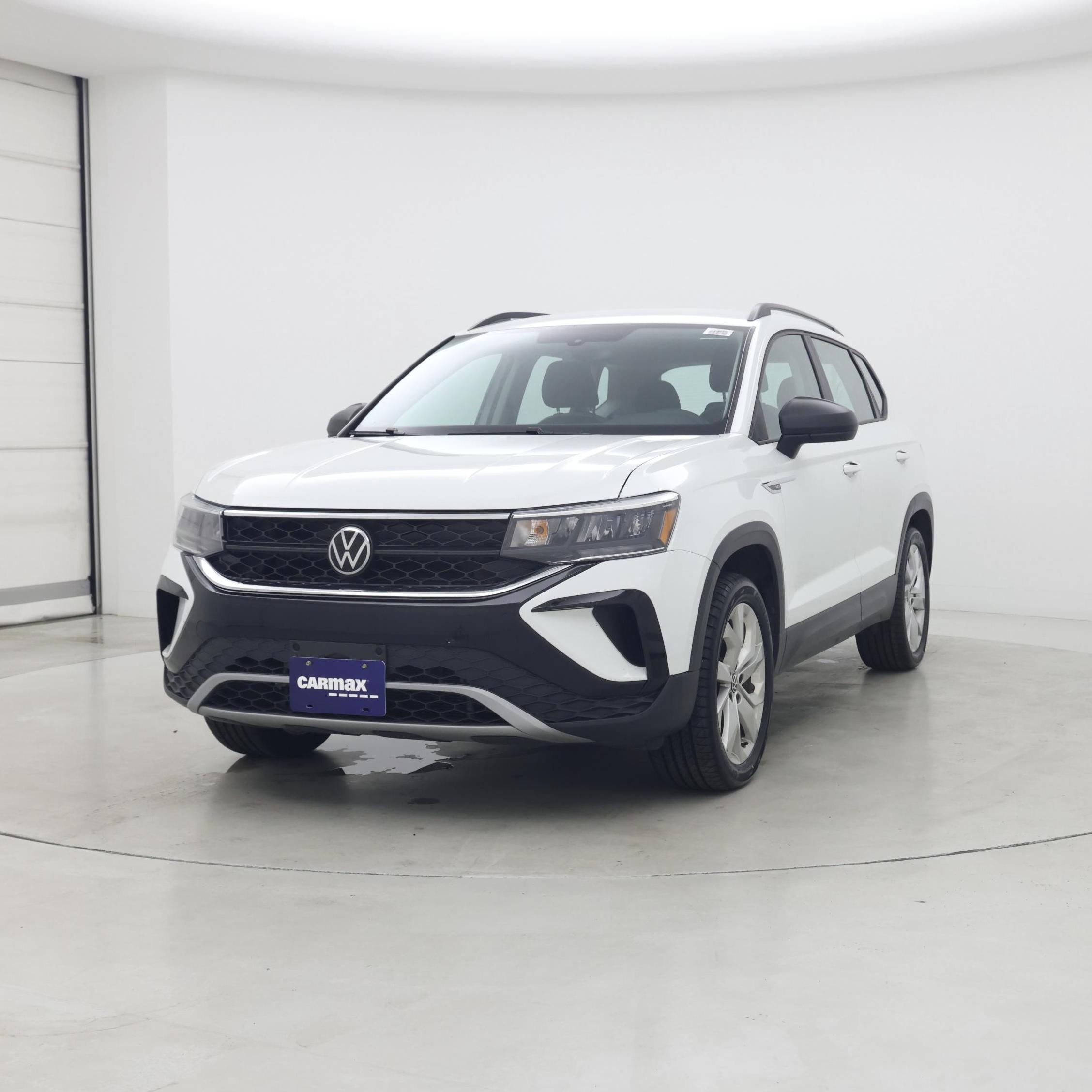 Thumbnail: 2023 Volkswagen Taos - 4