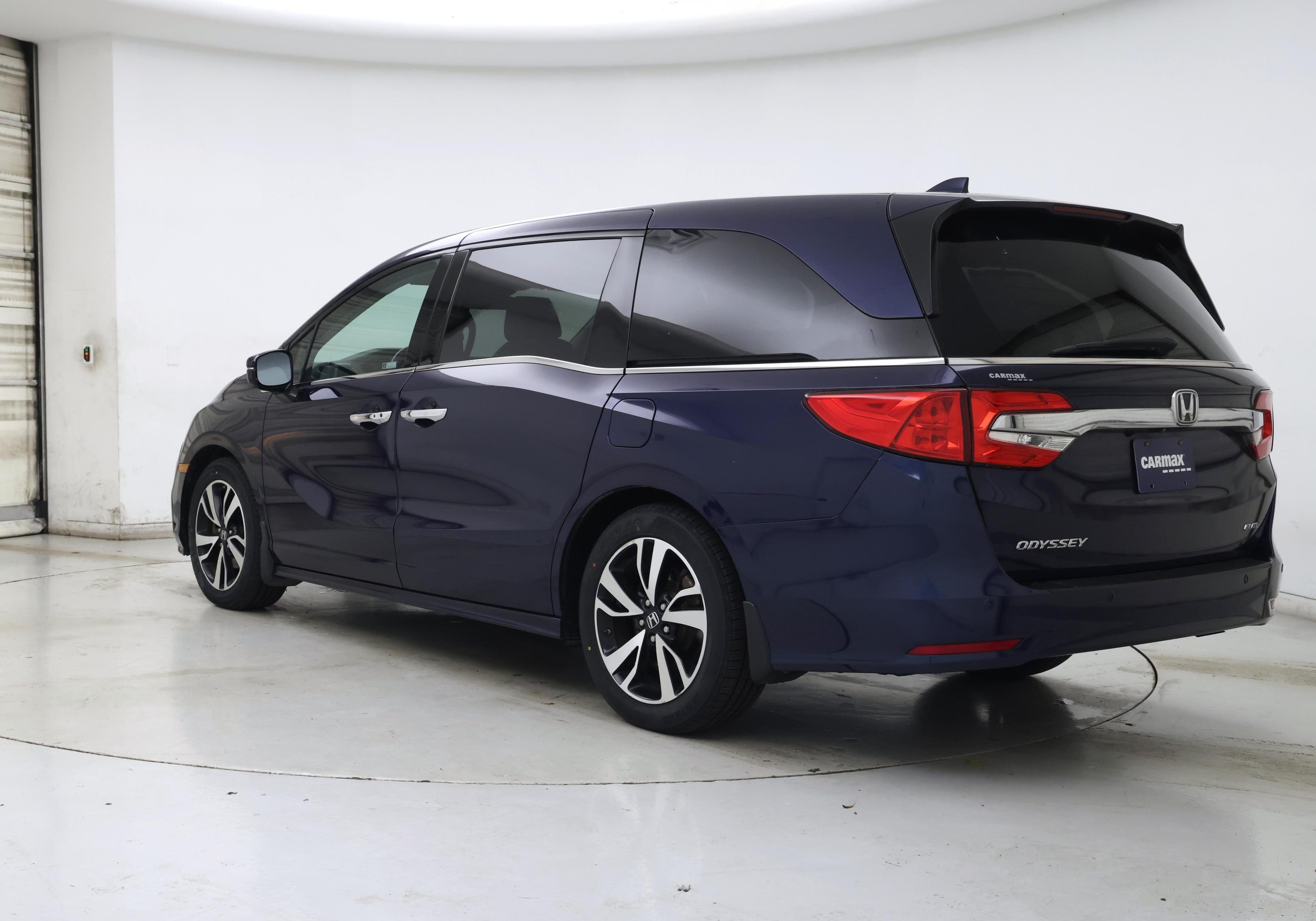 Thumbnail: 2019 Honda Odyssey - 2
