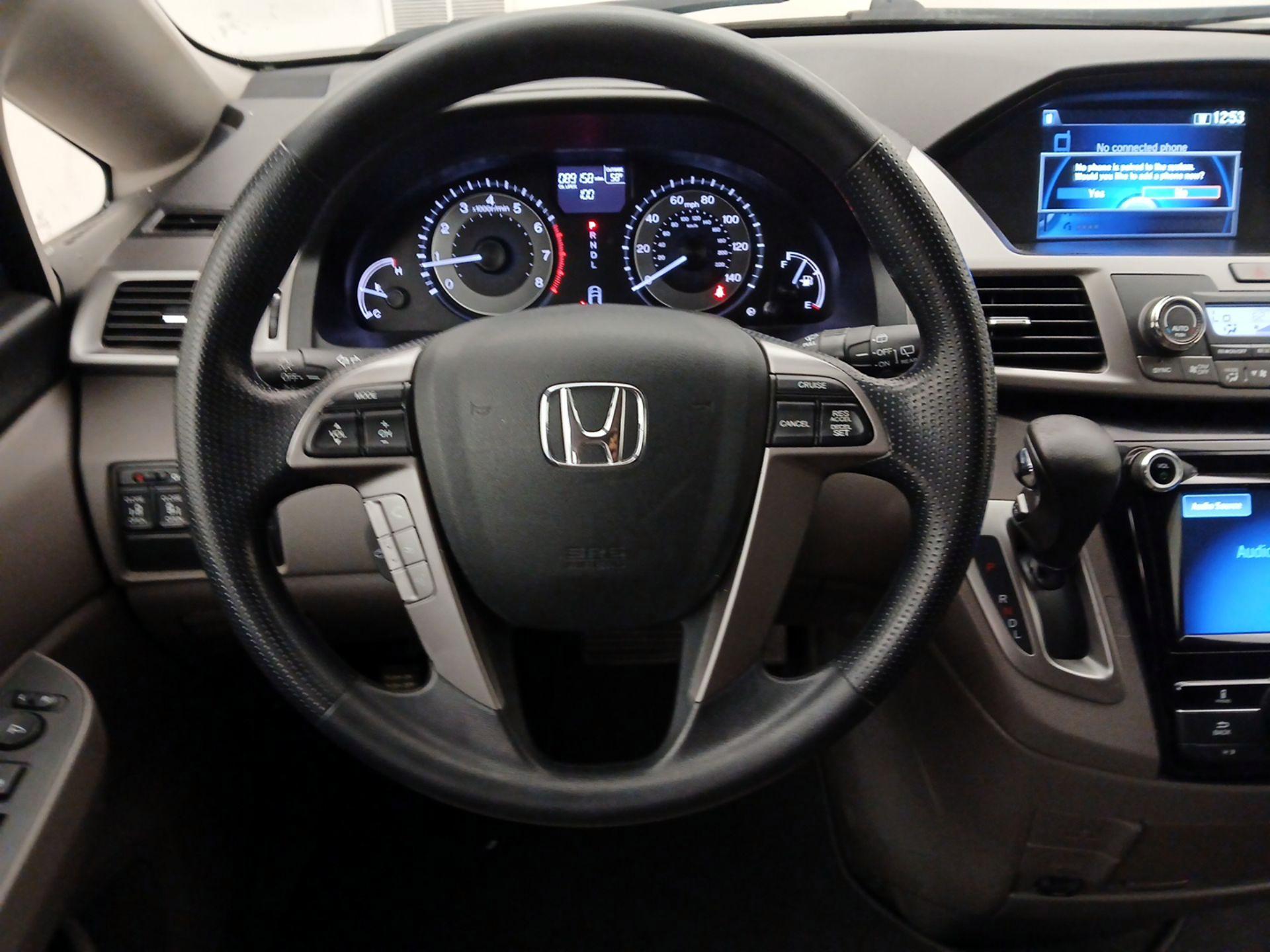 Thumbnail: 2016 Honda Odyssey - 10