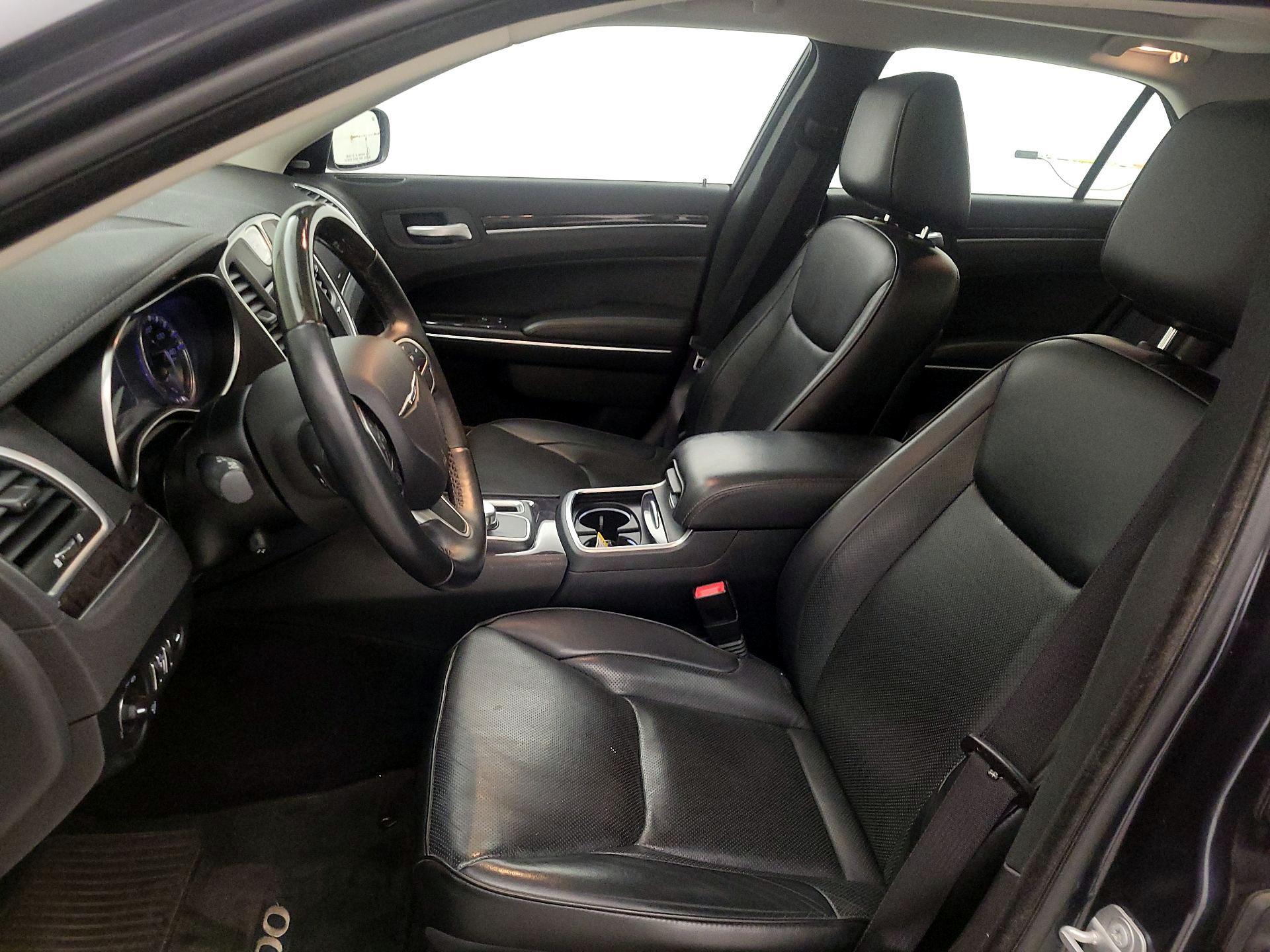 Thumbnail: 2017 Chrysler 300 - 11