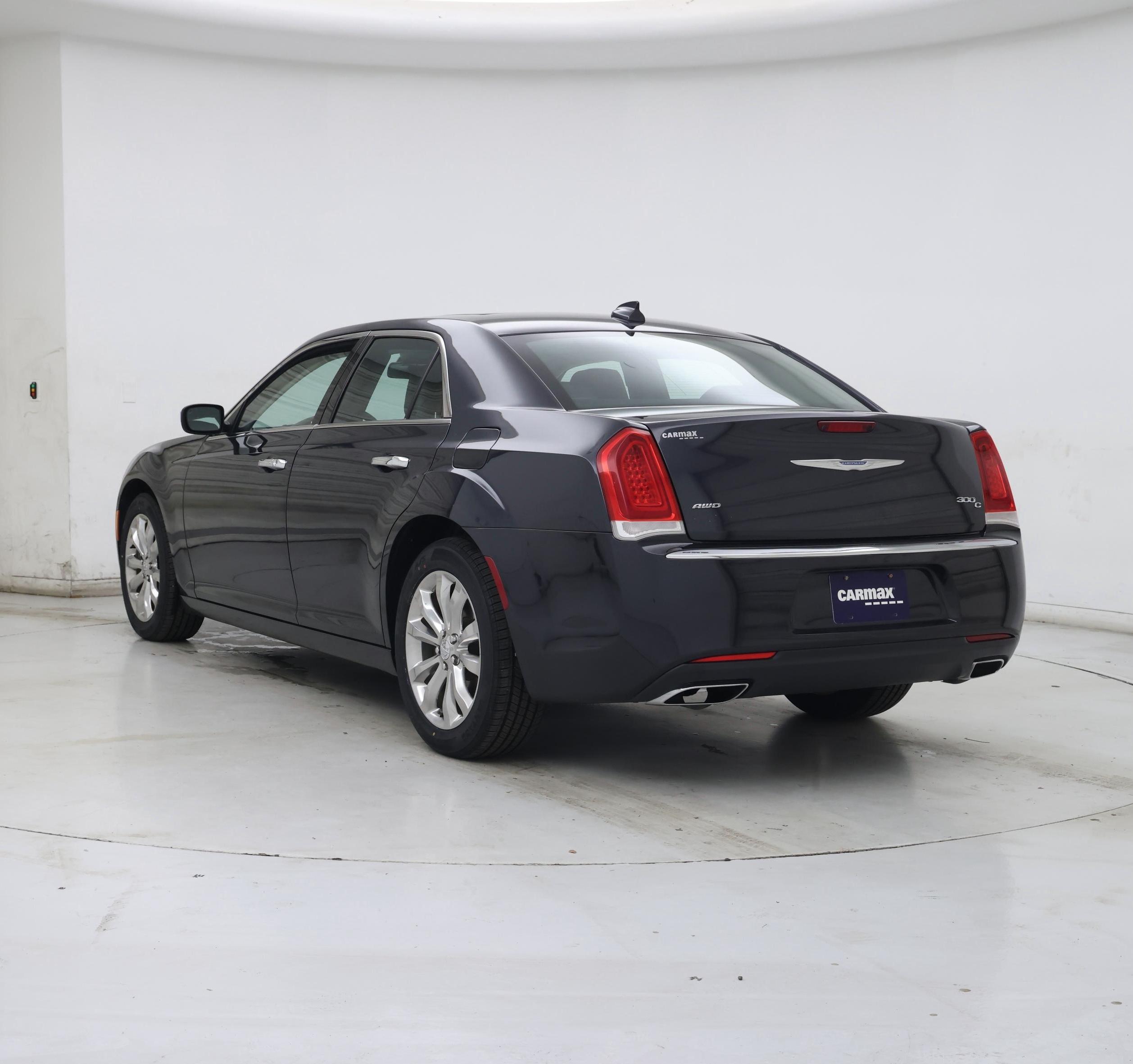 Thumbnail: 2017 Chrysler 300 - 2