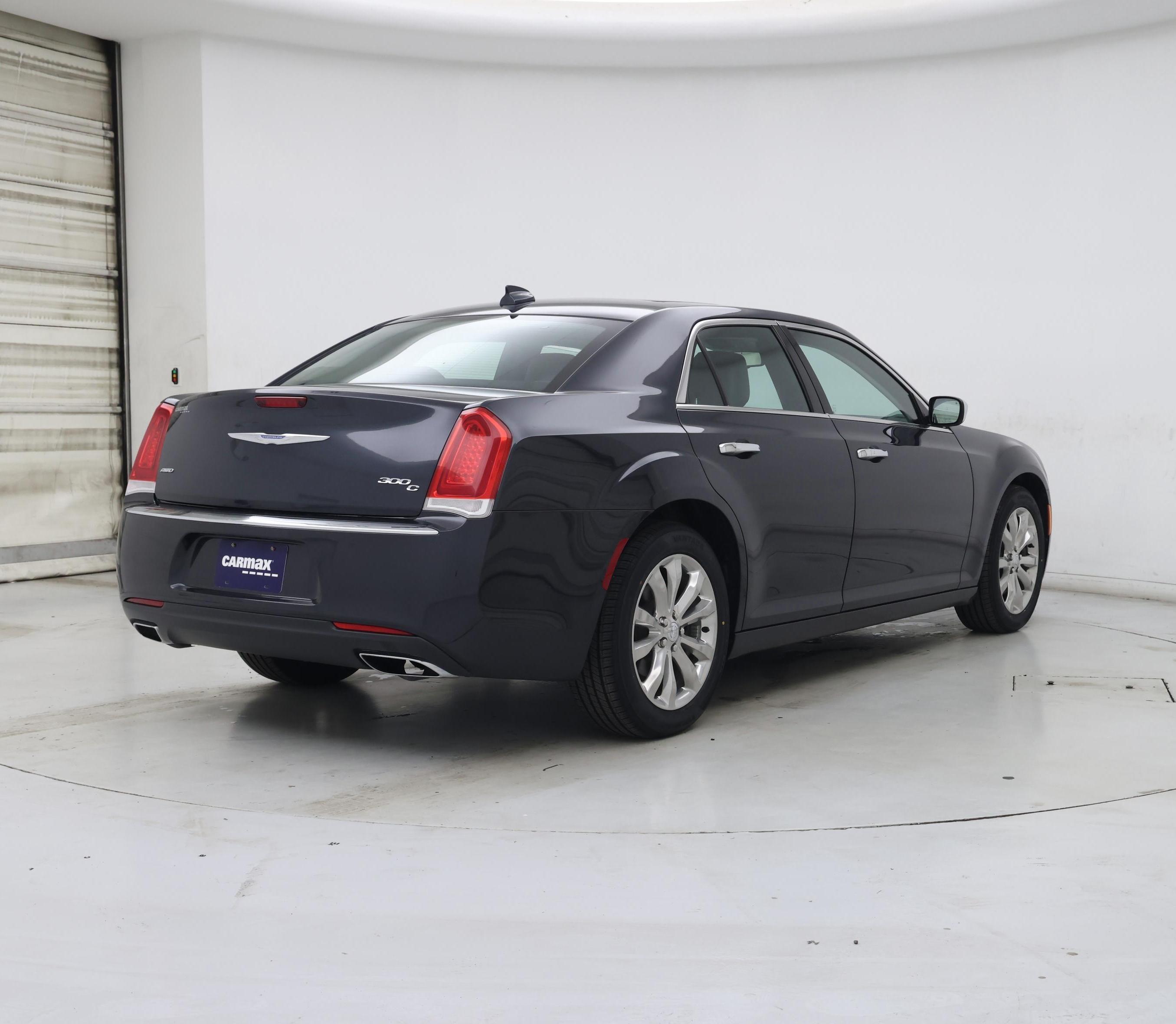 Thumbnail: 2017 Chrysler 300 - 8