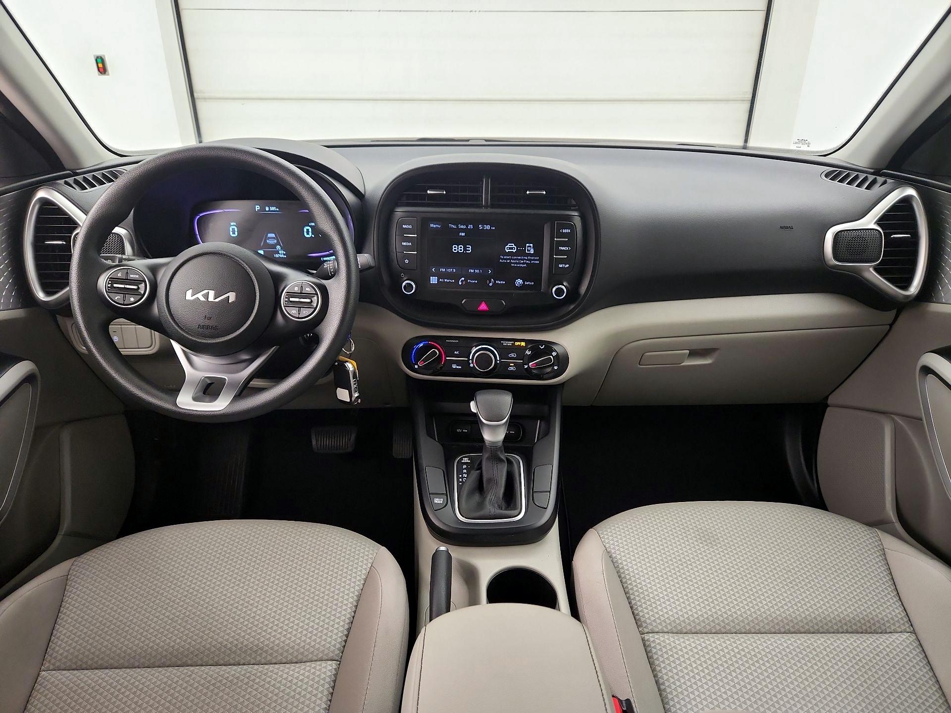Thumbnail: 2023 Kia Soul - 9