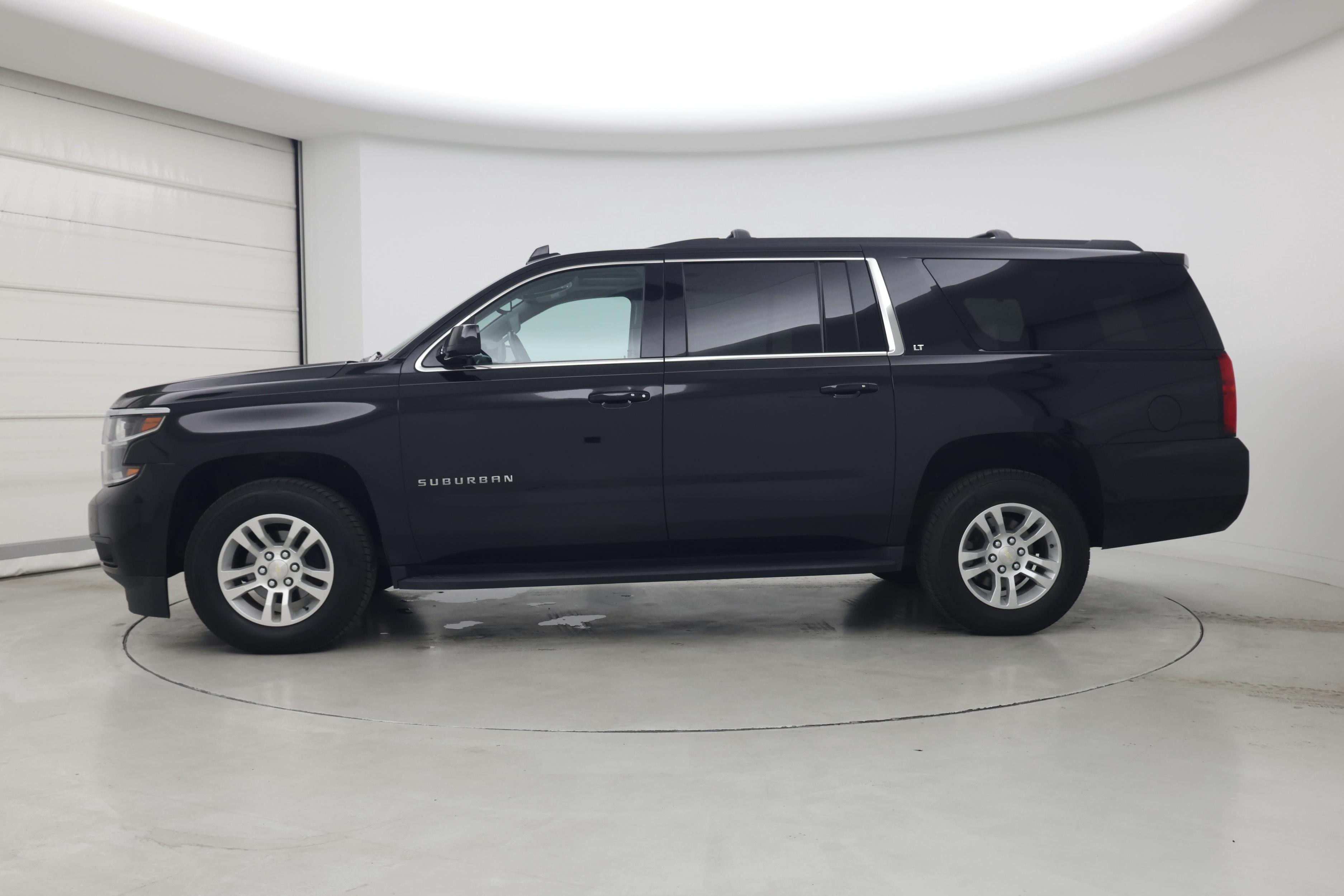 Thumbnail: 2020 Chevrolet Suburban - 3