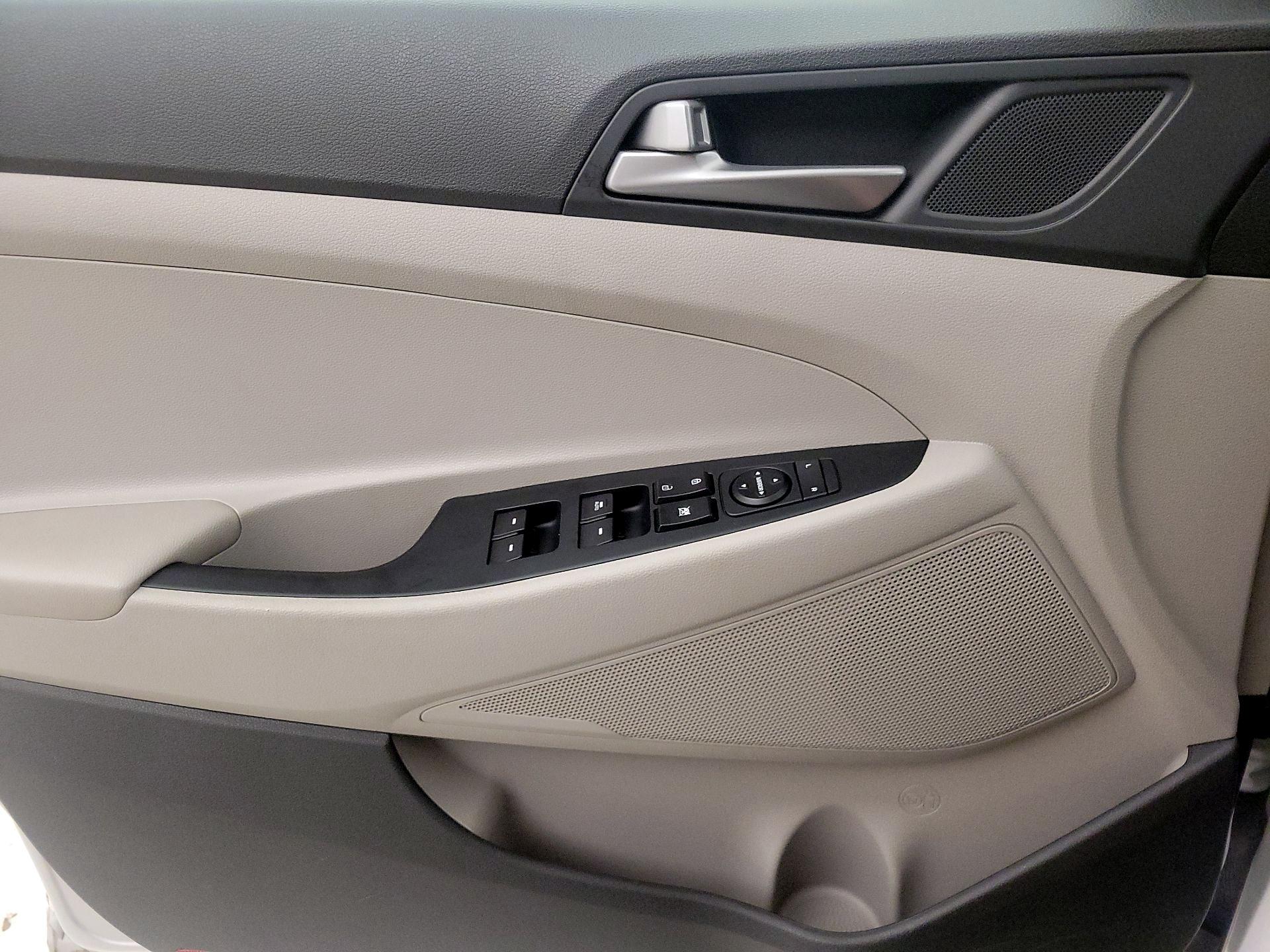 Thumbnail: 2018 Hyundai Tucson - 12