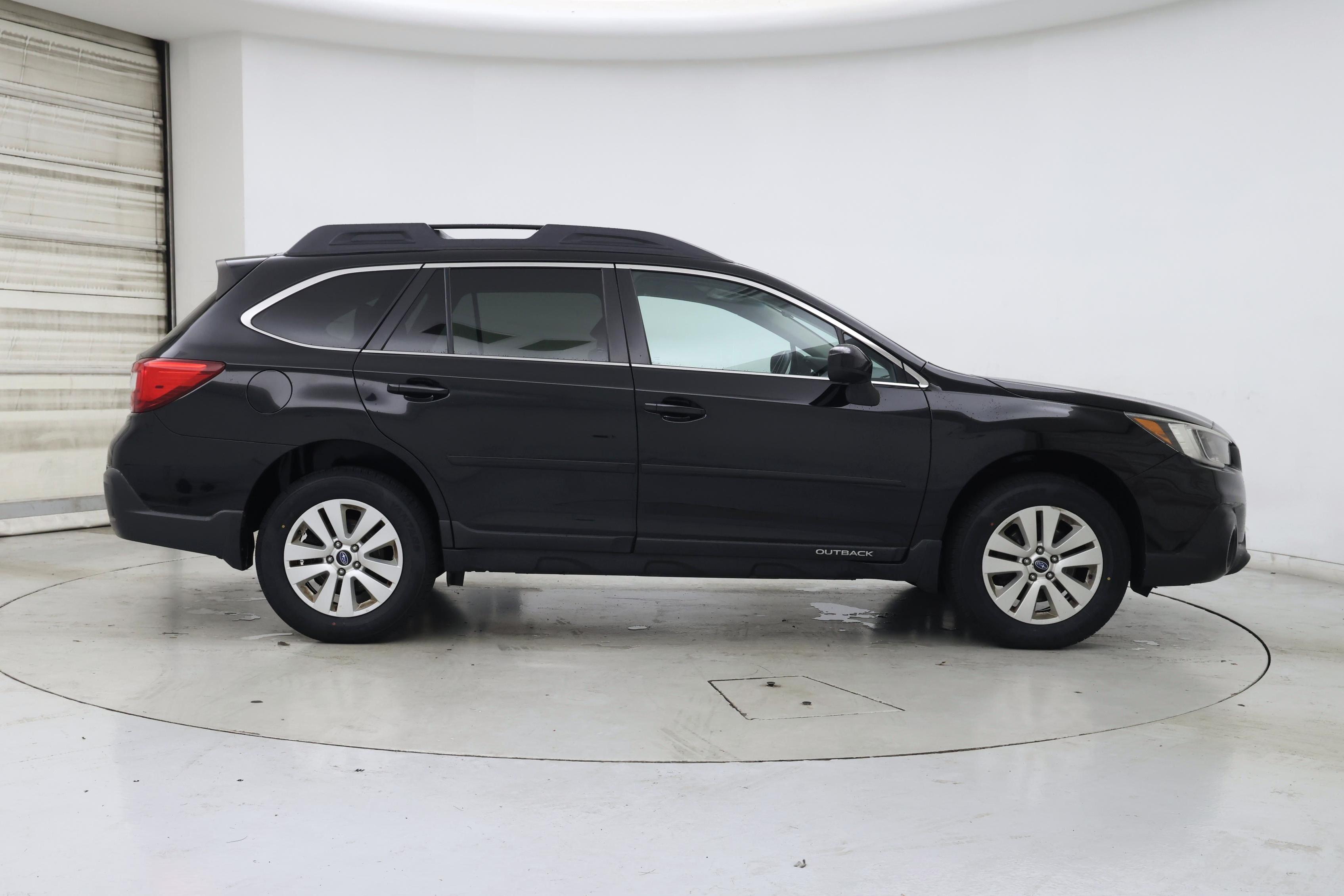 Thumbnail: 2018 Subaru Outback - 7