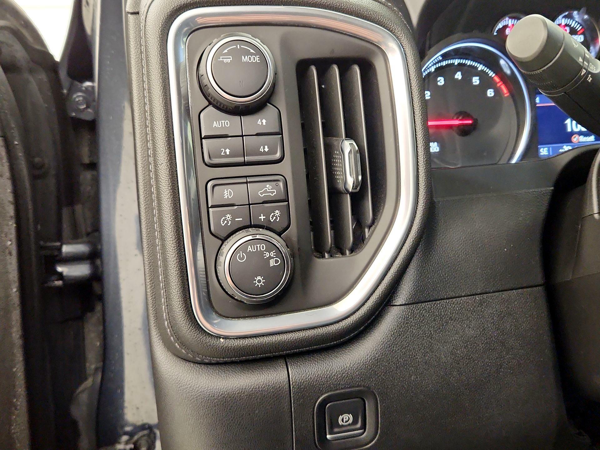 Thumbnail: 2021 Chevrolet Silverado 1500 - 13