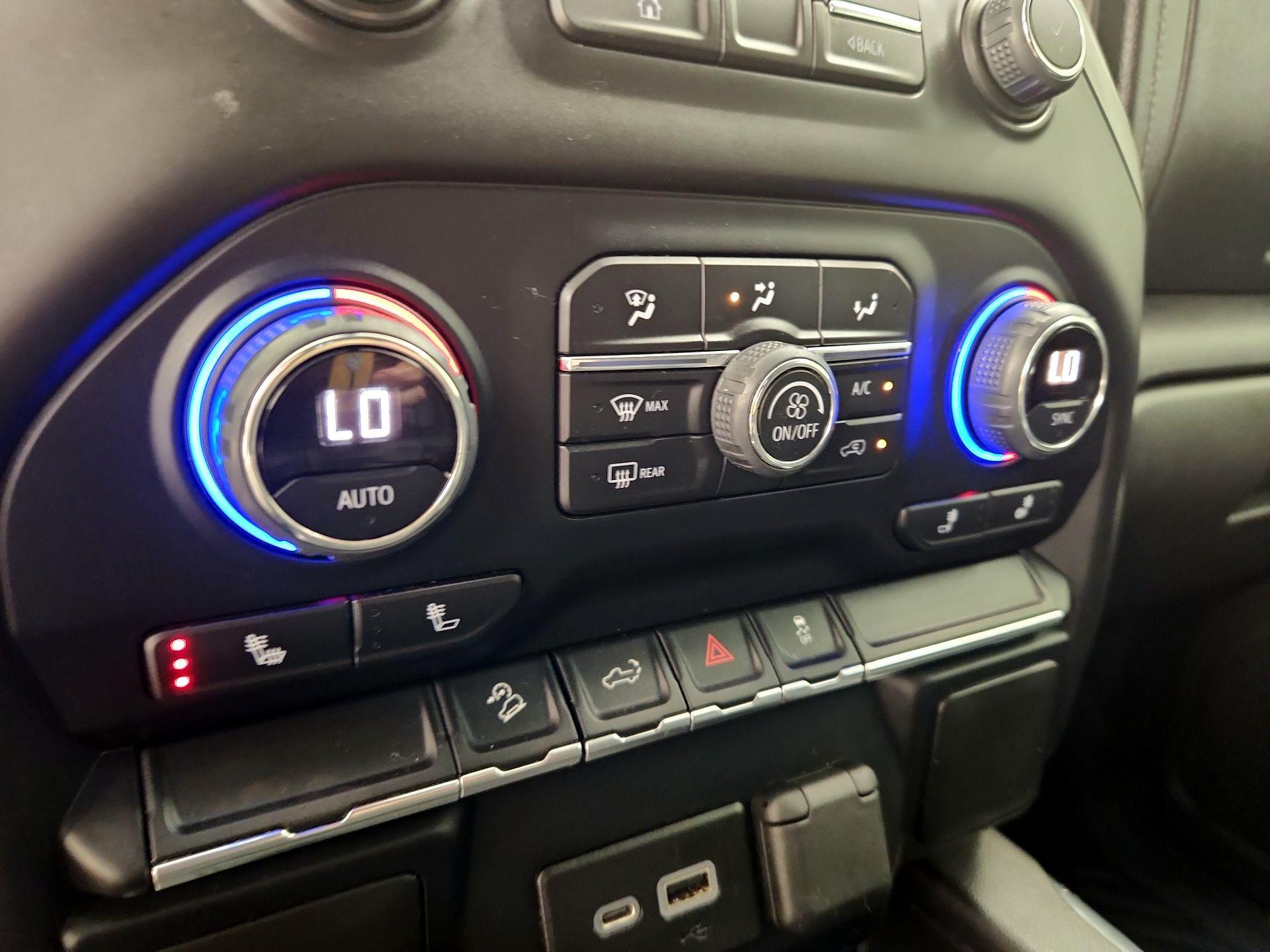 Thumbnail: 2021 Chevrolet Silverado 1500 - 16