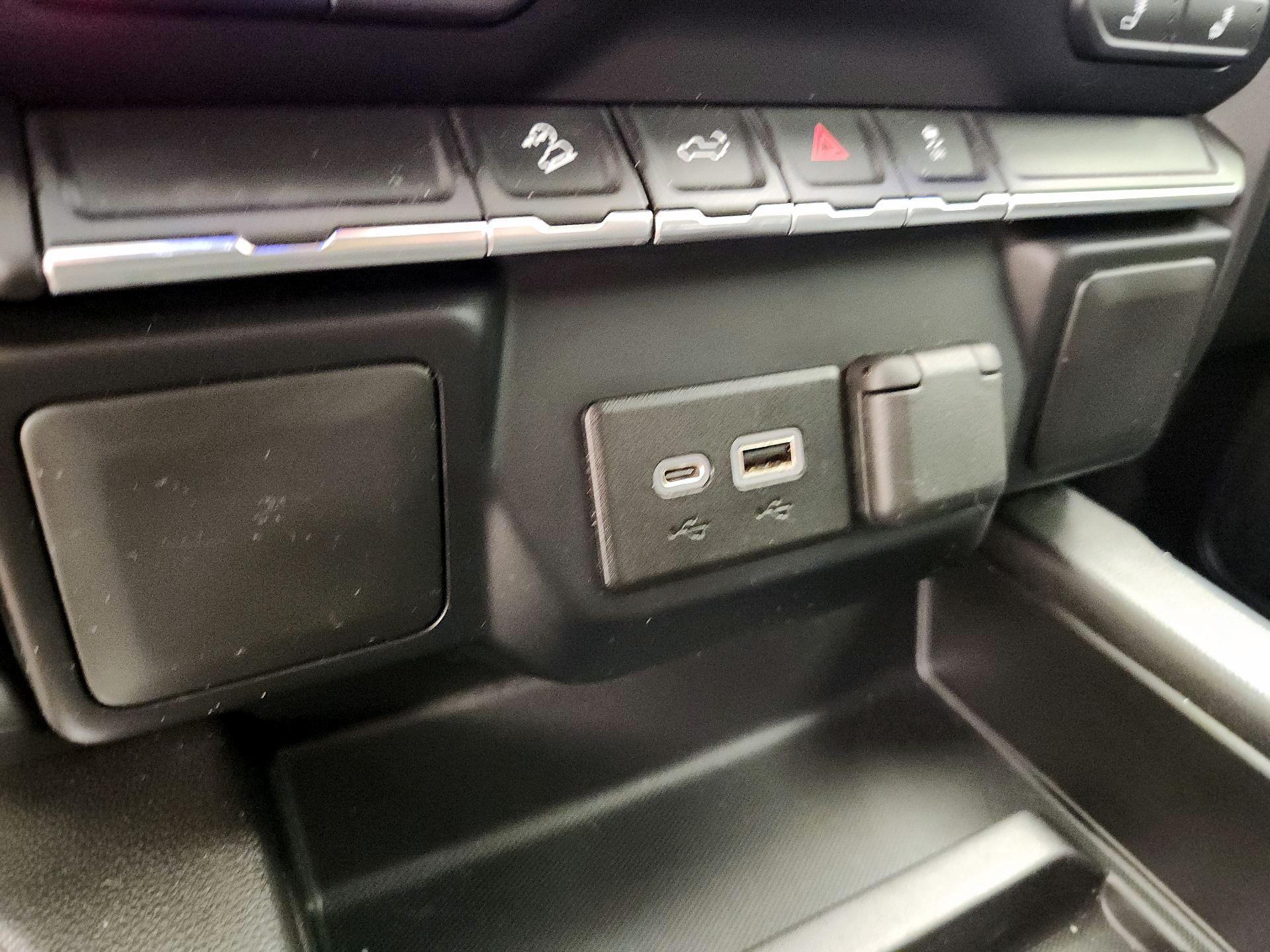 Thumbnail: 2021 Chevrolet Silverado 1500 - 18
