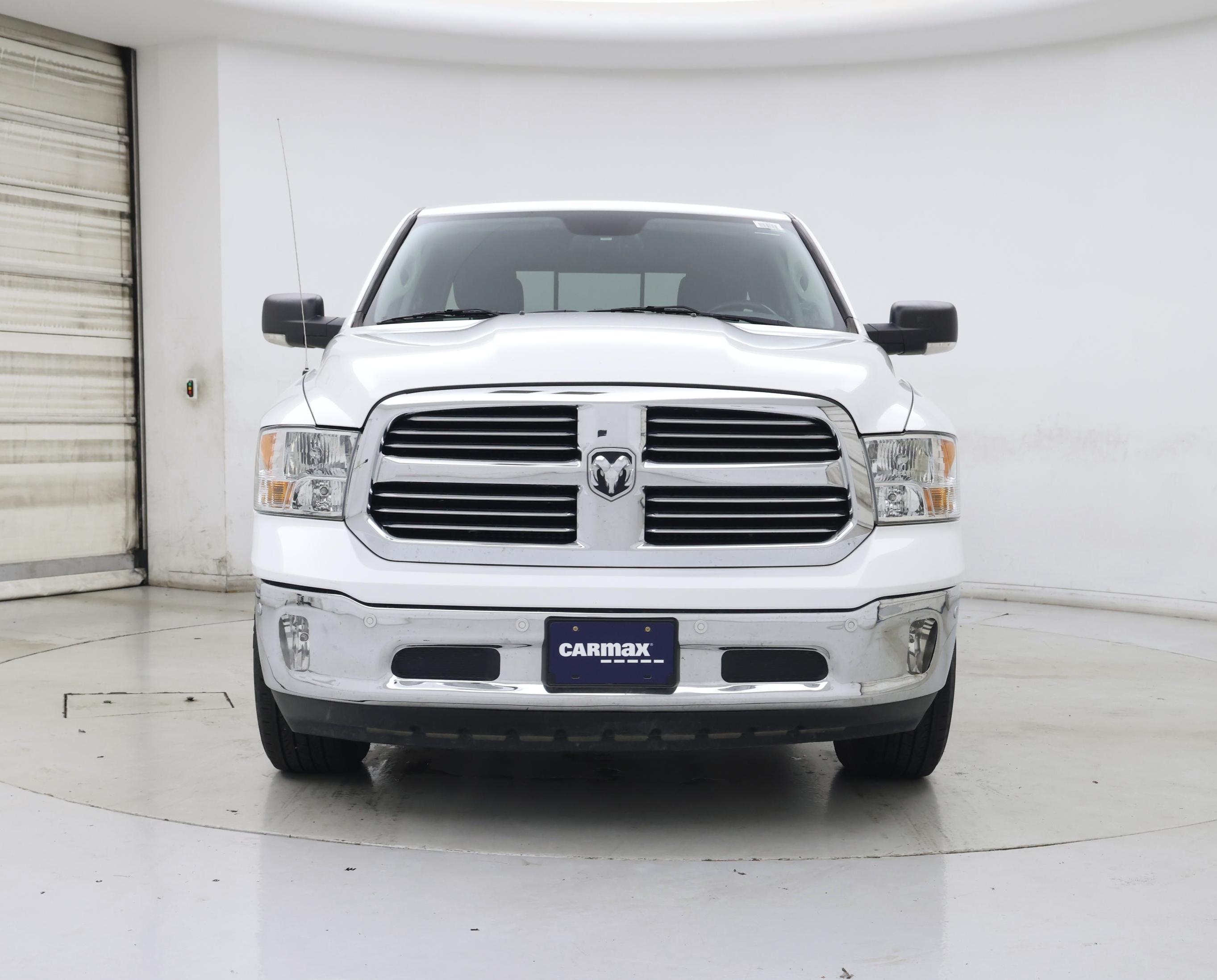Thumbnail: 2019 RAM 1500 Classic - 5