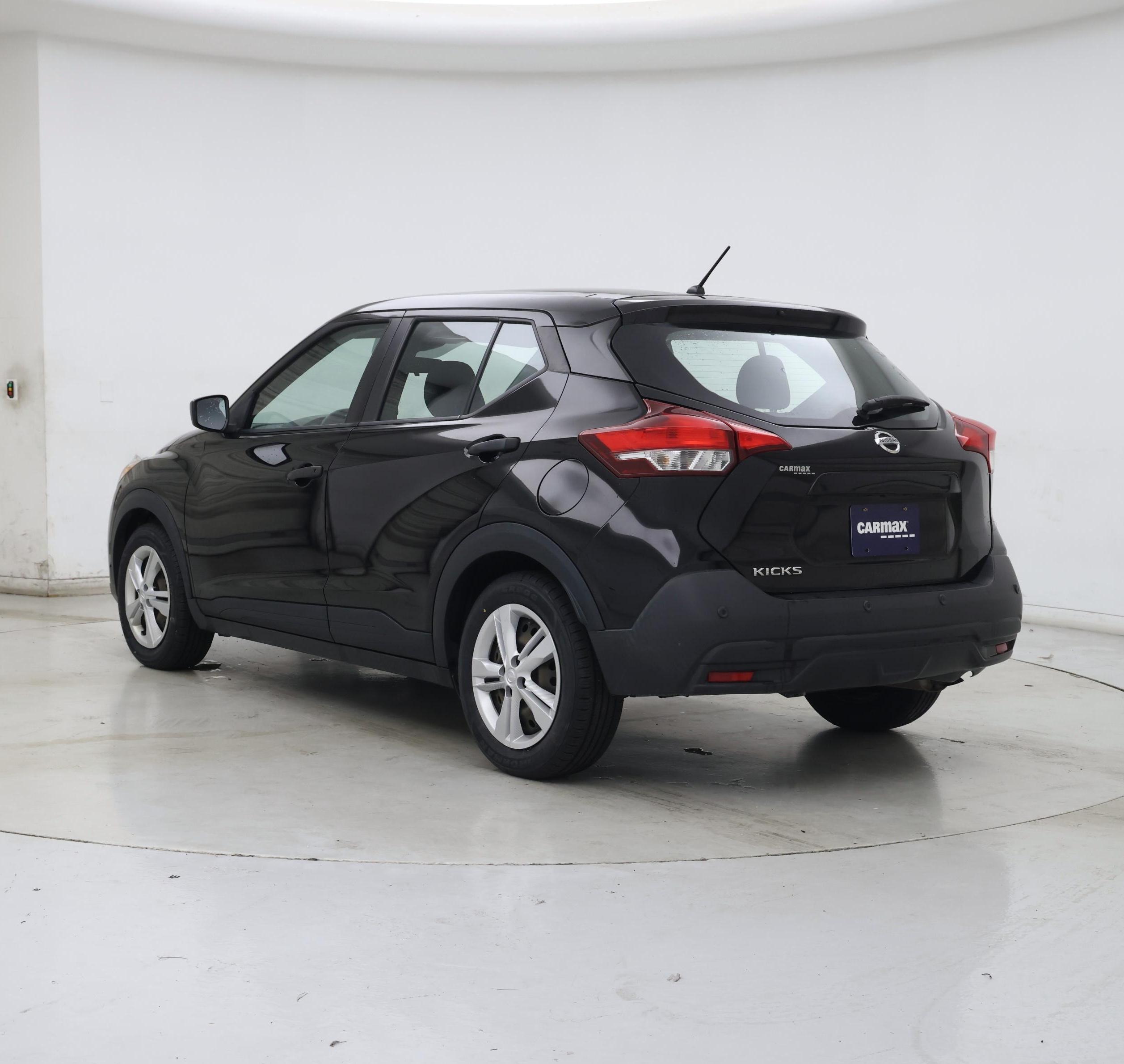 Thumbnail: 2020 Nissan Kicks - 2